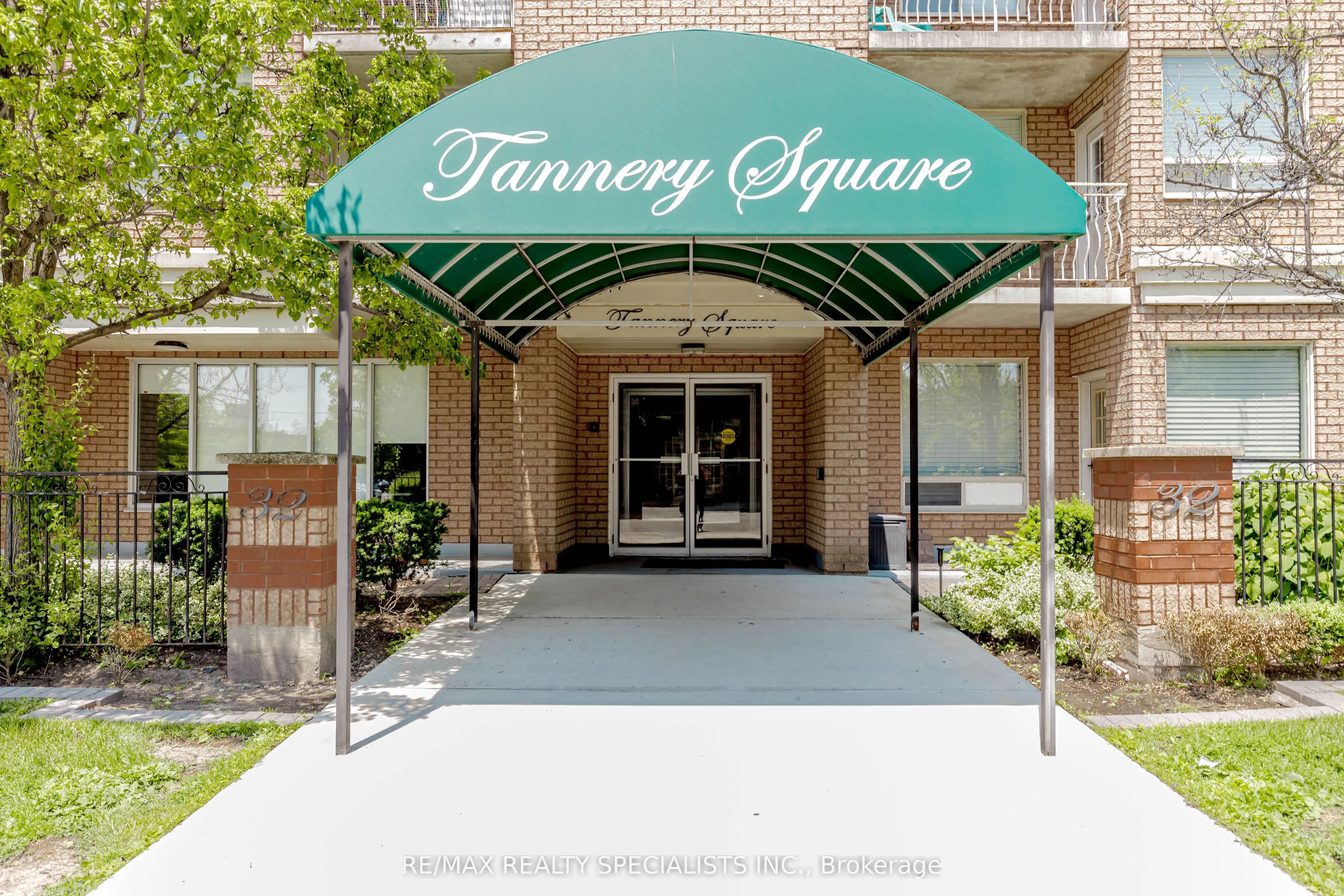 32 Tannery Street, #401