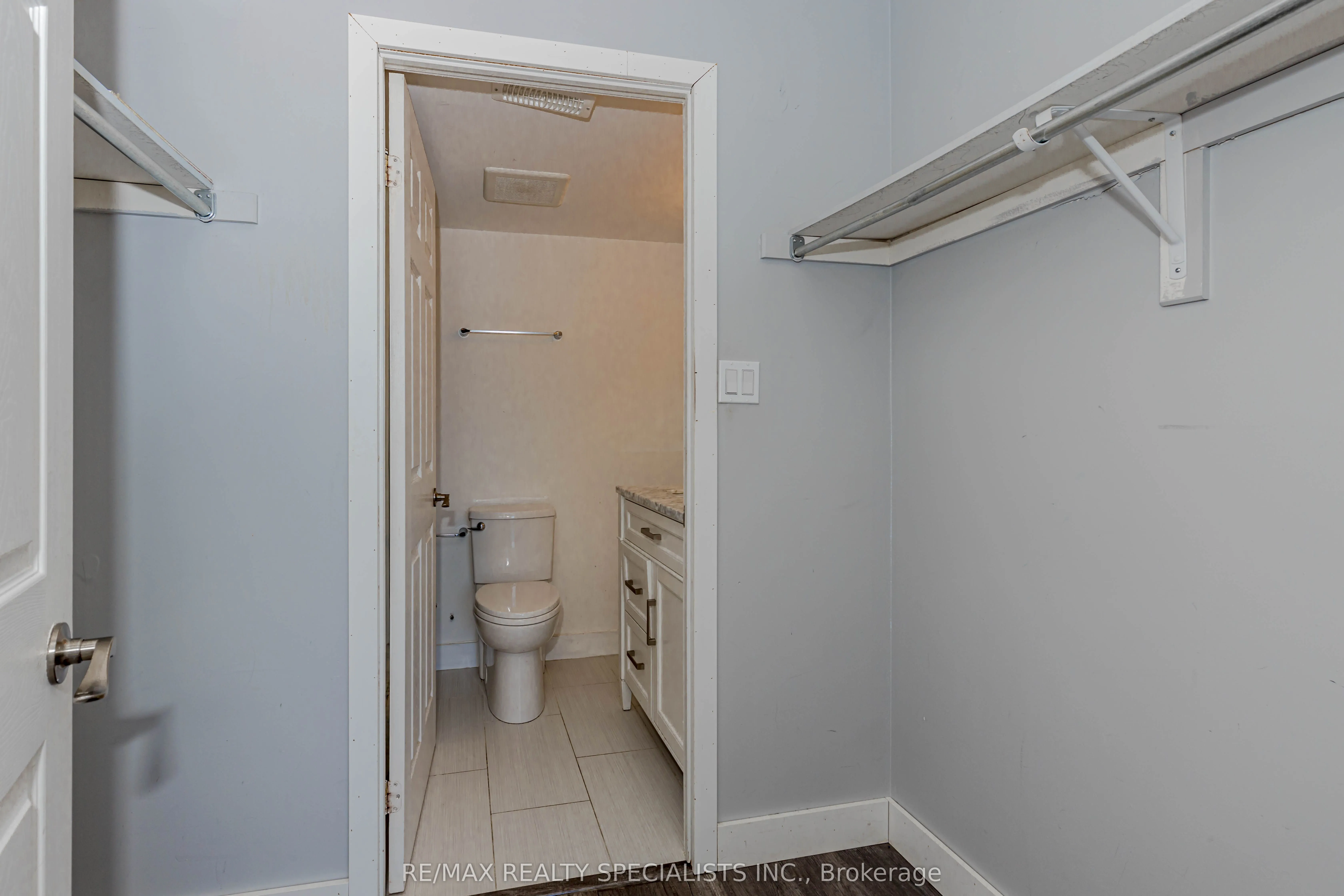 32 Tannery Street, #401