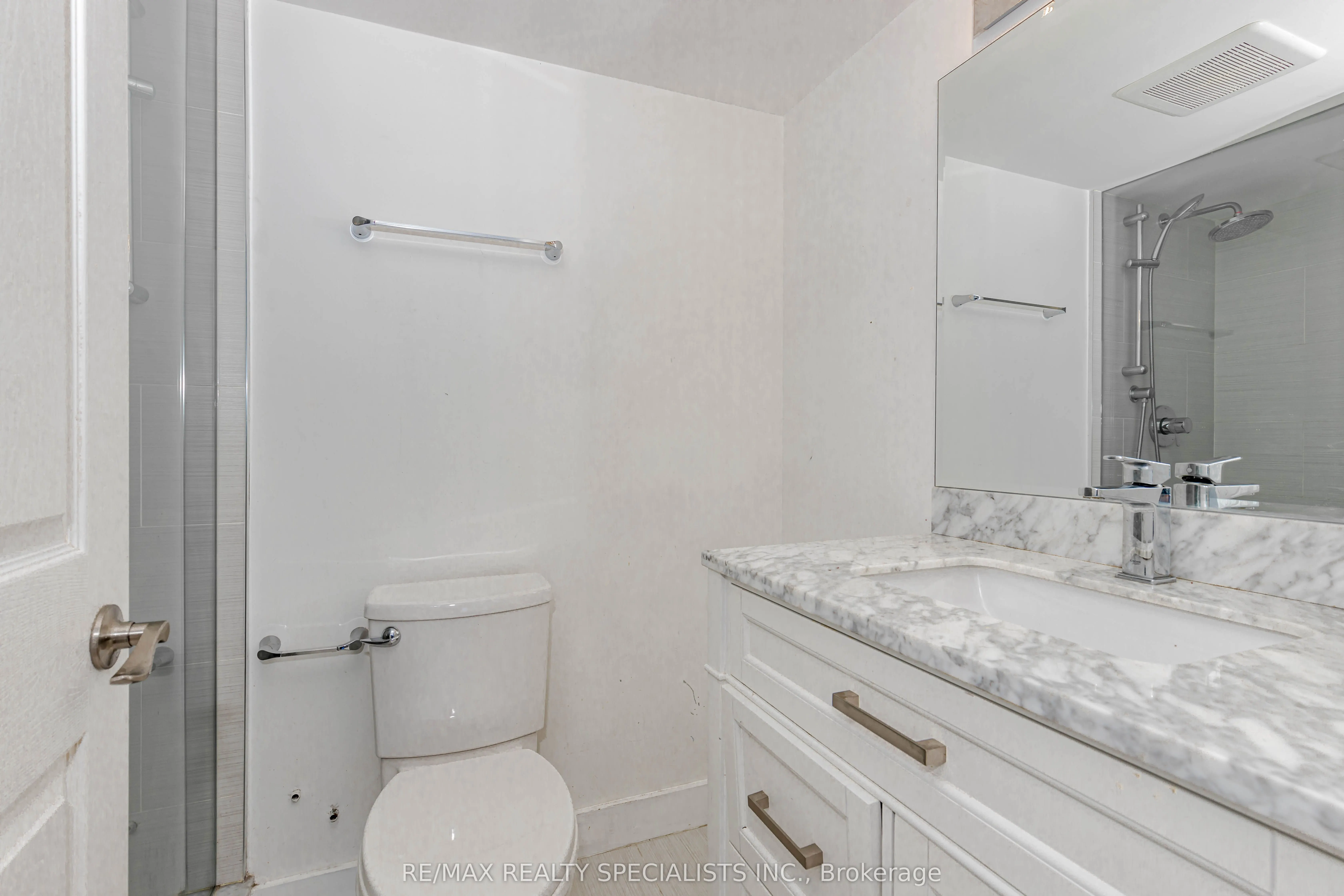 32 Tannery Street, #401