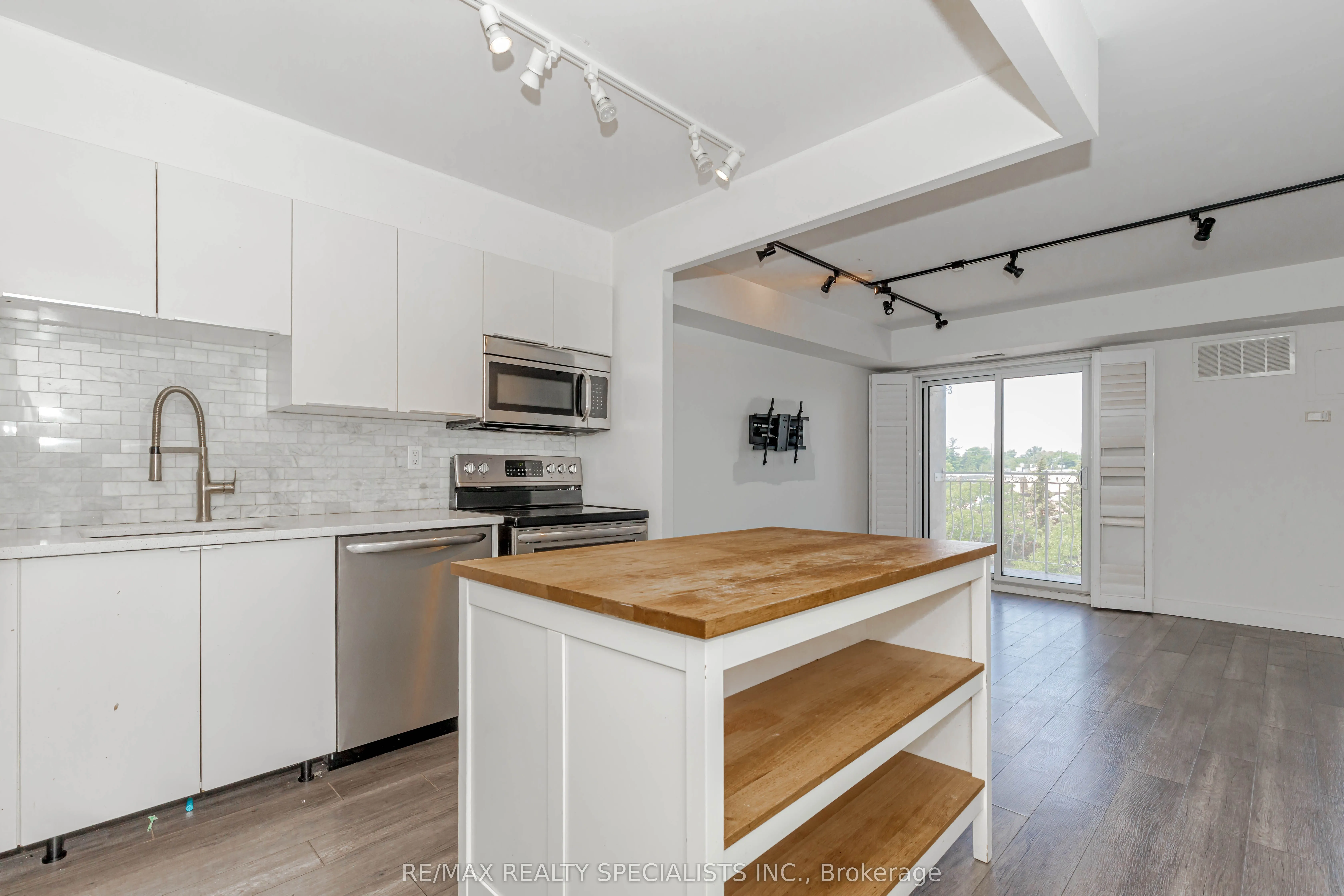 32 Tannery Street, #401