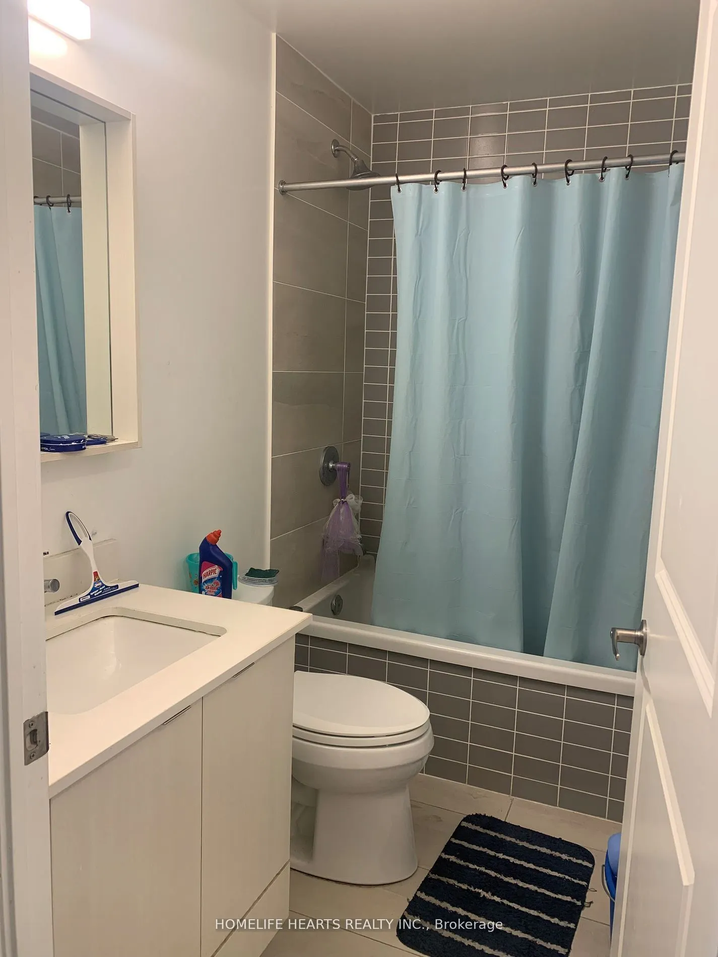 4655 Metcalfe Avenue, #204