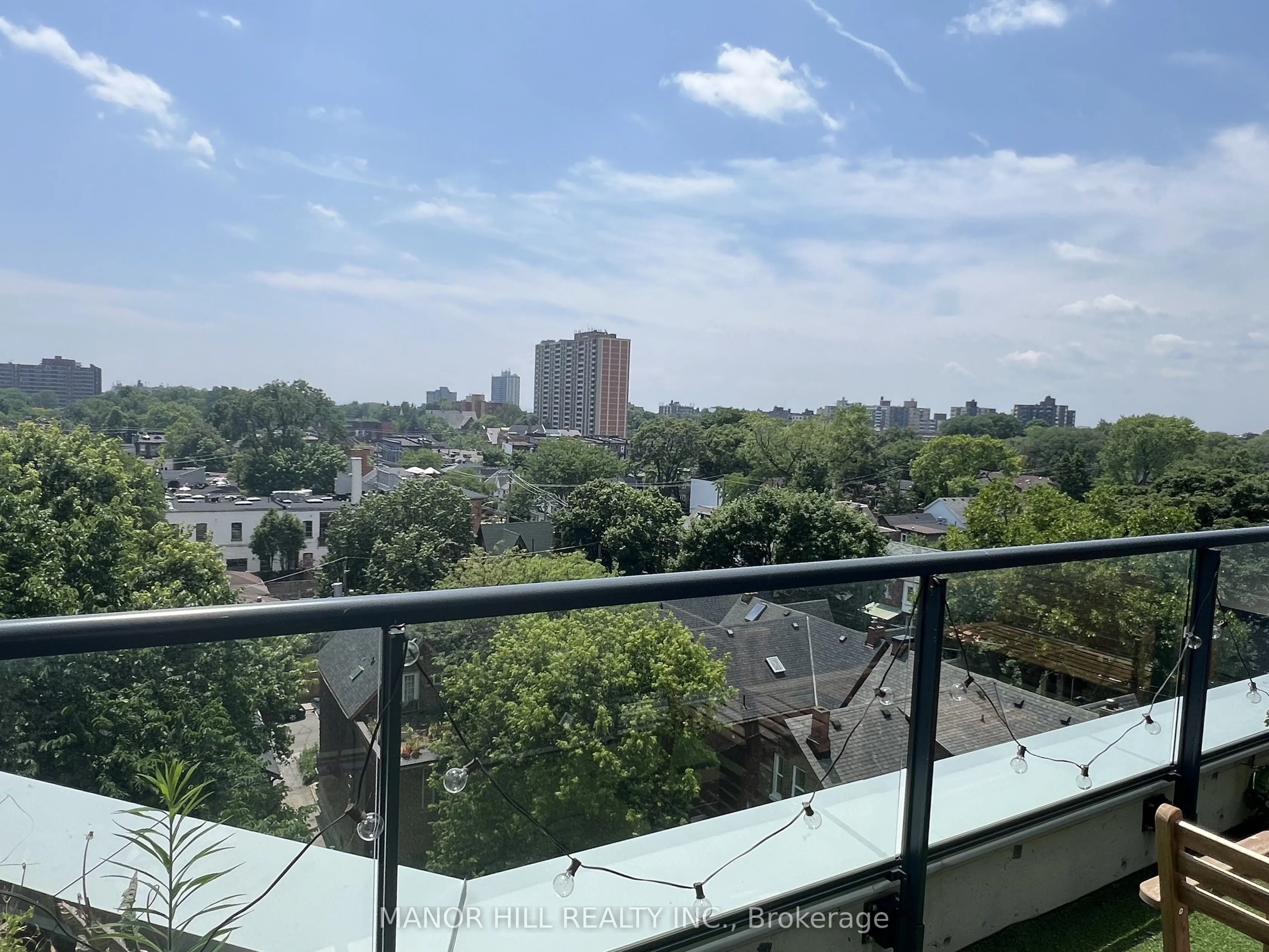 57 Brock Avenue, #706