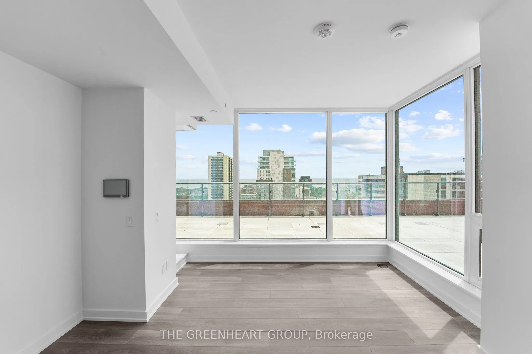 28 Ann Street #908