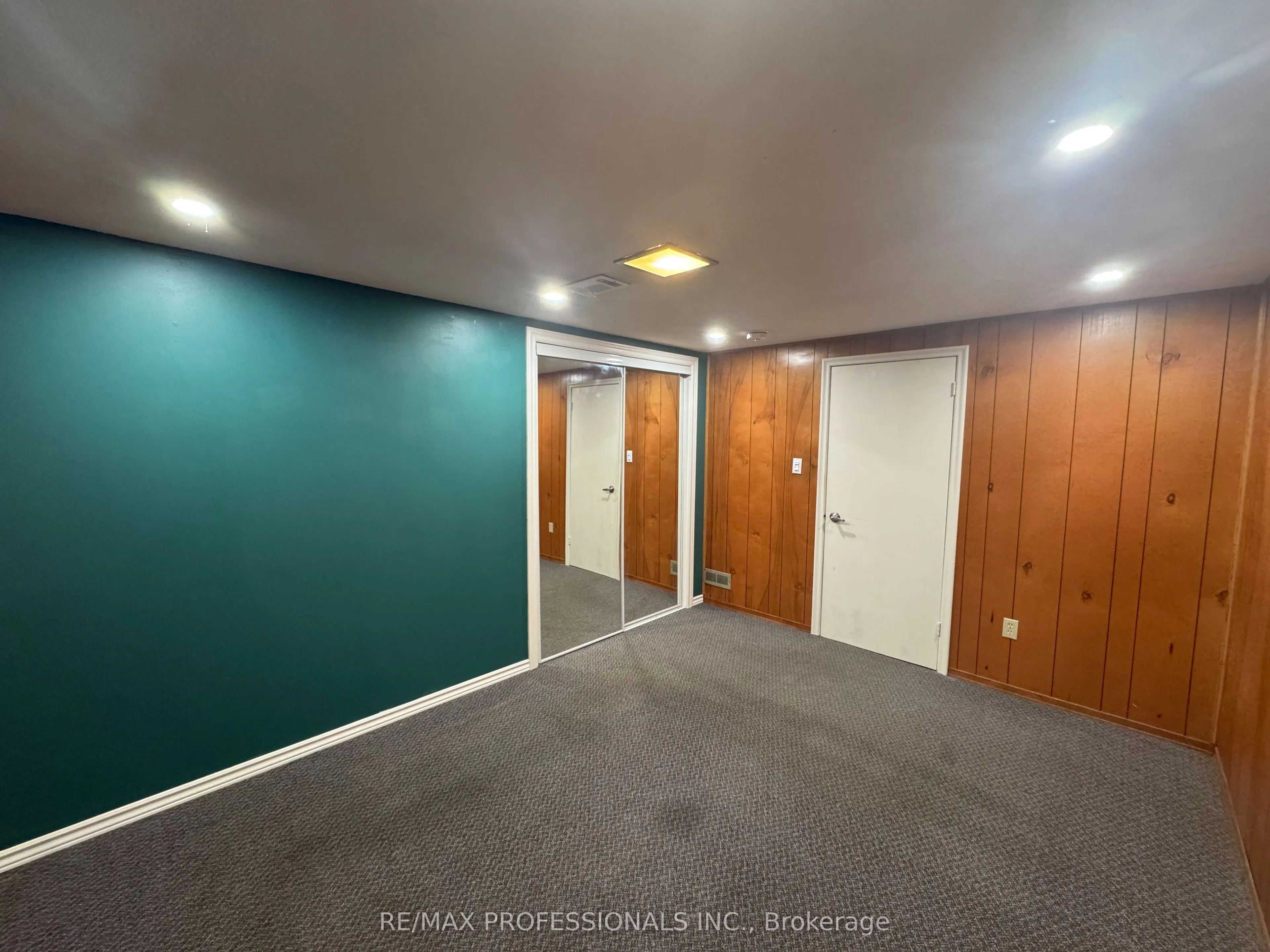 102 Paulart Drive