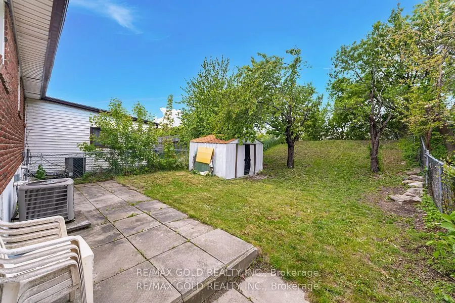 774 EAGLEMOUNT Crescent