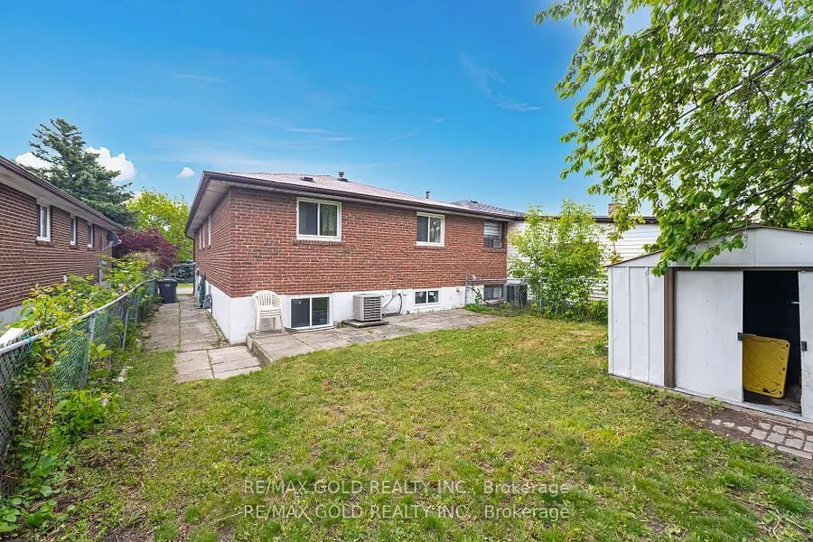 774 EAGLEMOUNT Crescent