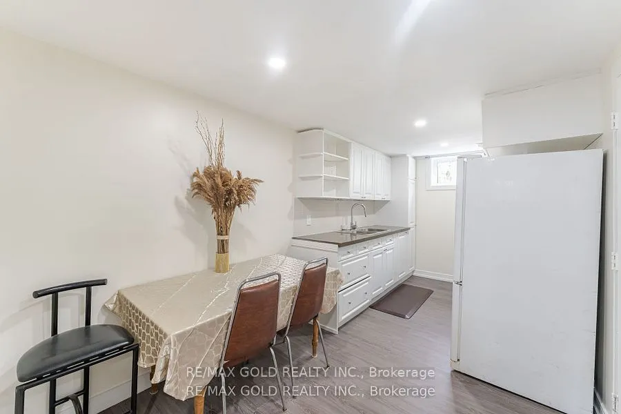 774 EAGLEMOUNT Crescent