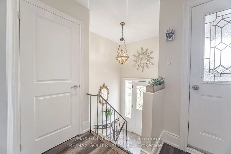 774 EAGLEMOUNT Crescent