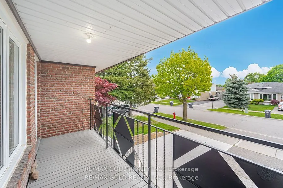 774 EAGLEMOUNT Crescent