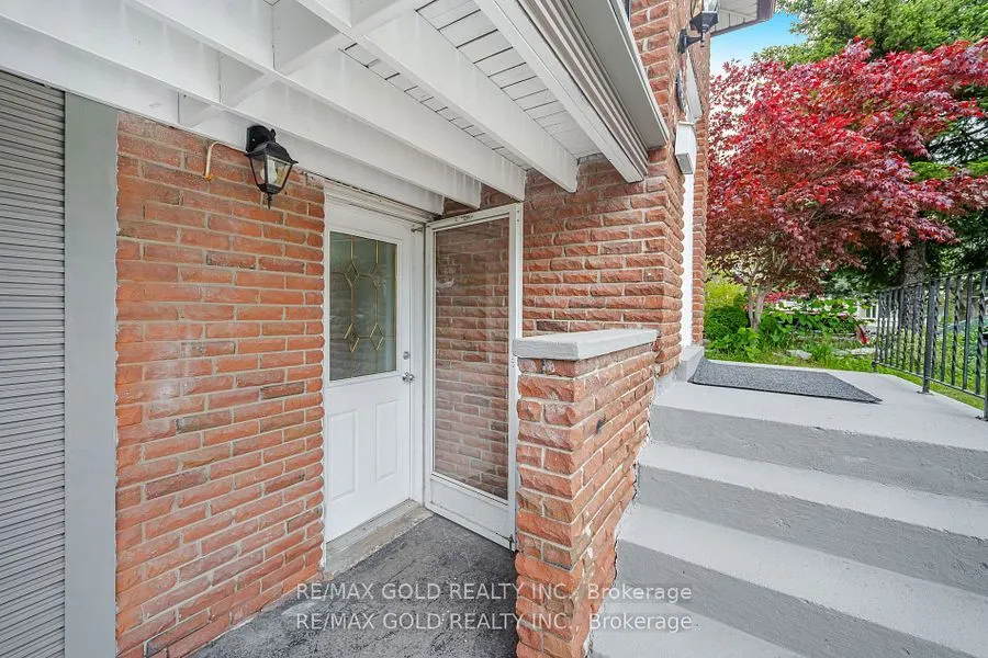 774 EAGLEMOUNT Crescent