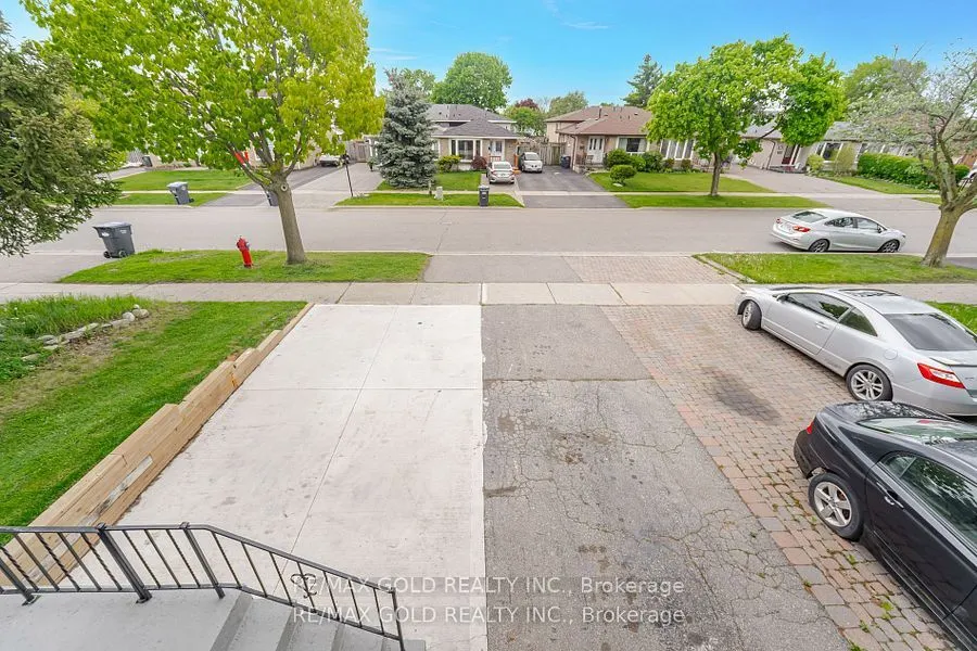 774 EAGLEMOUNT Crescent