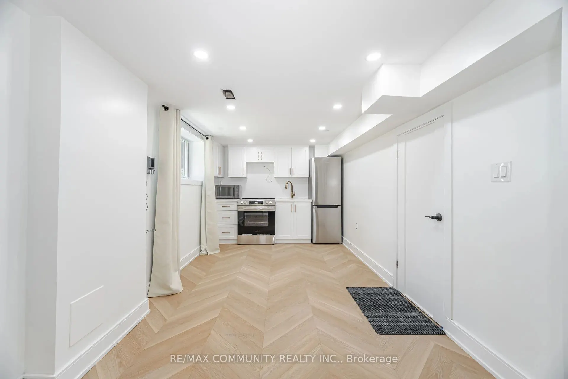 92 Archibald Street