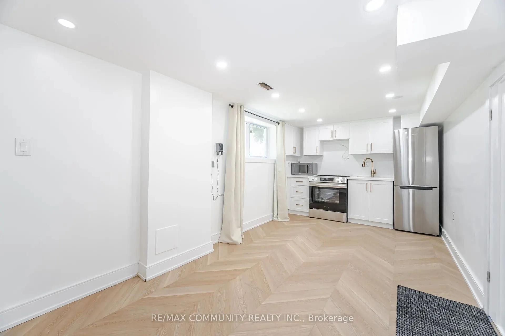 92 Archibald Street