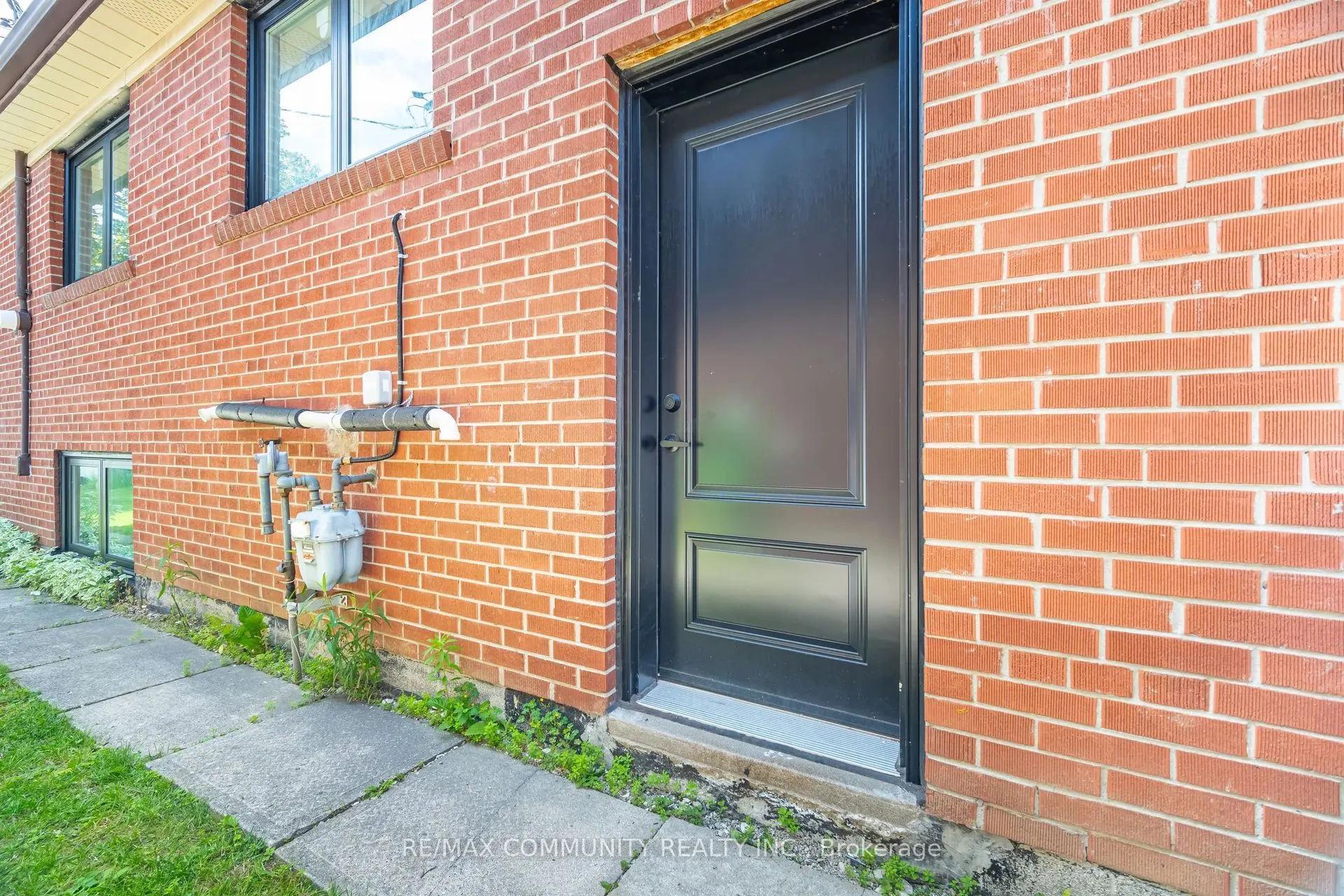 92 Archibald Street