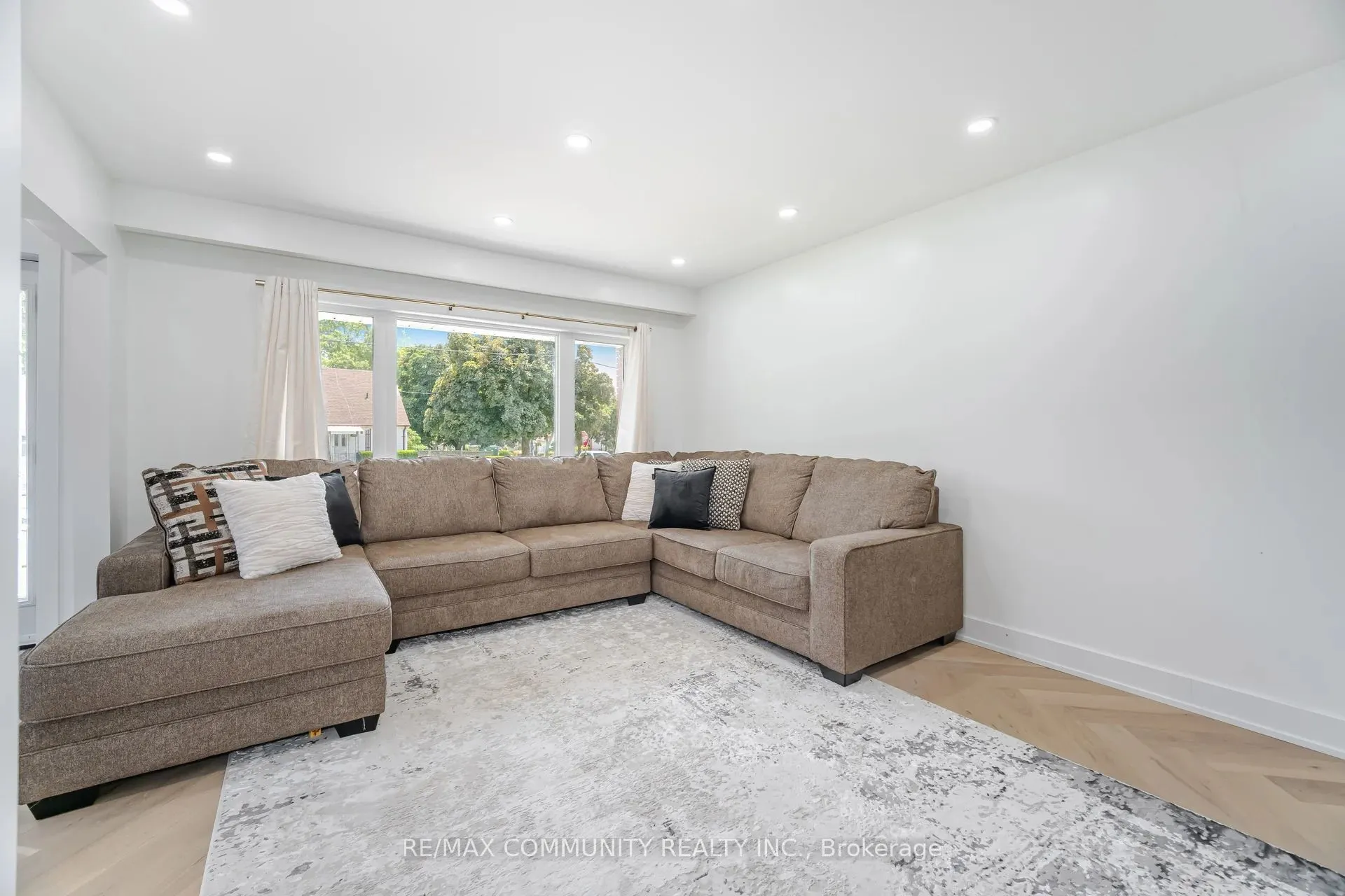 92 Archibald Street