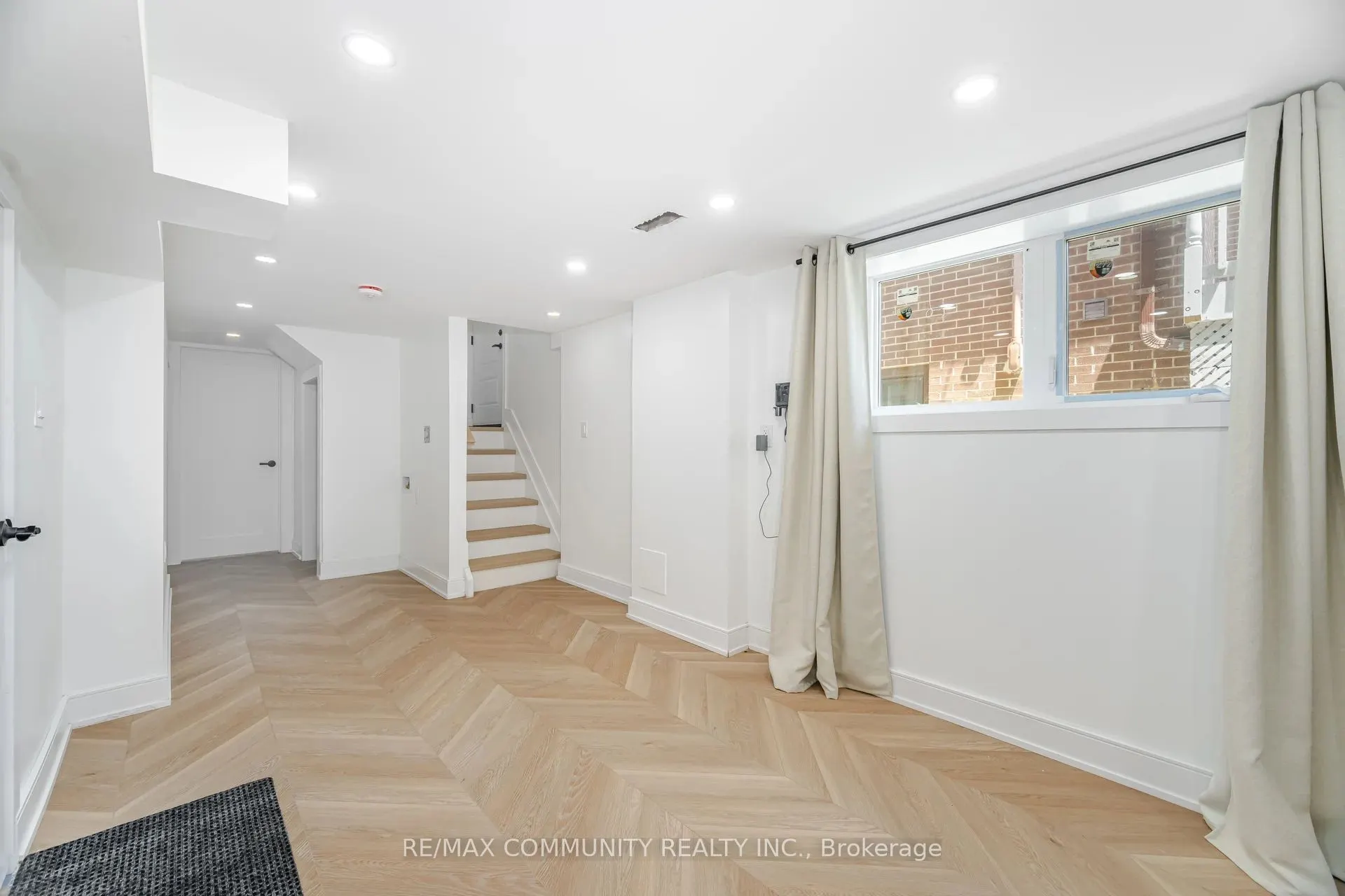 92 Archibald Street