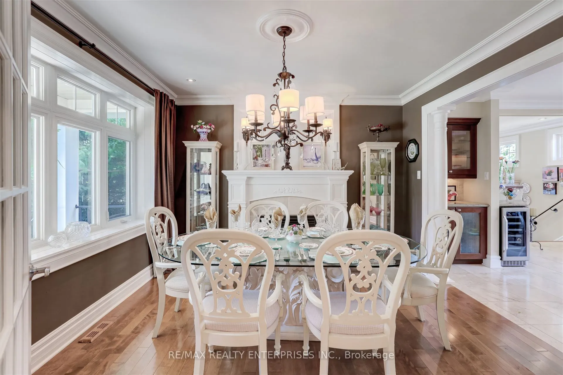 1522 Glenhill Crescent