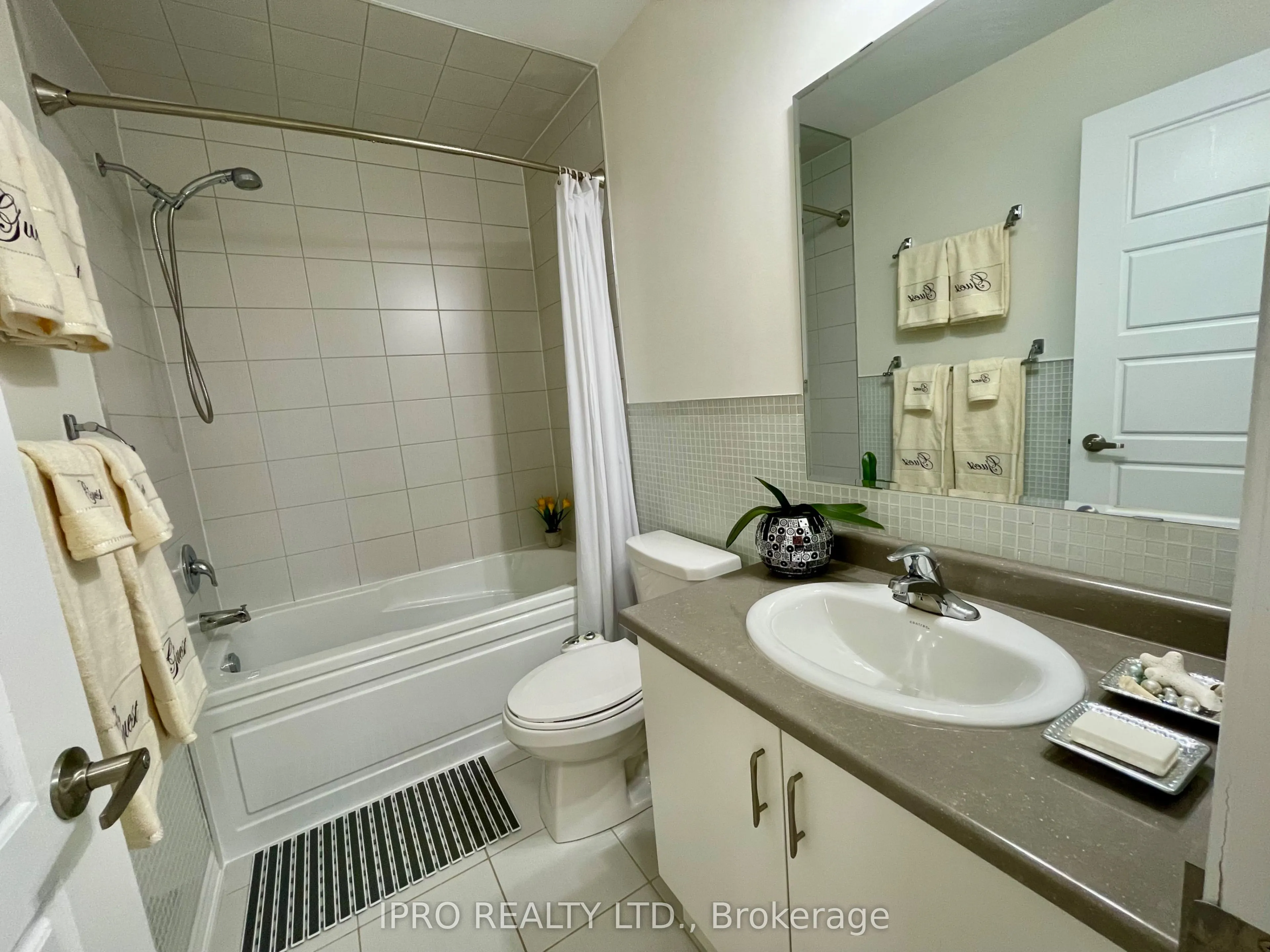1222 Rose Way, #73