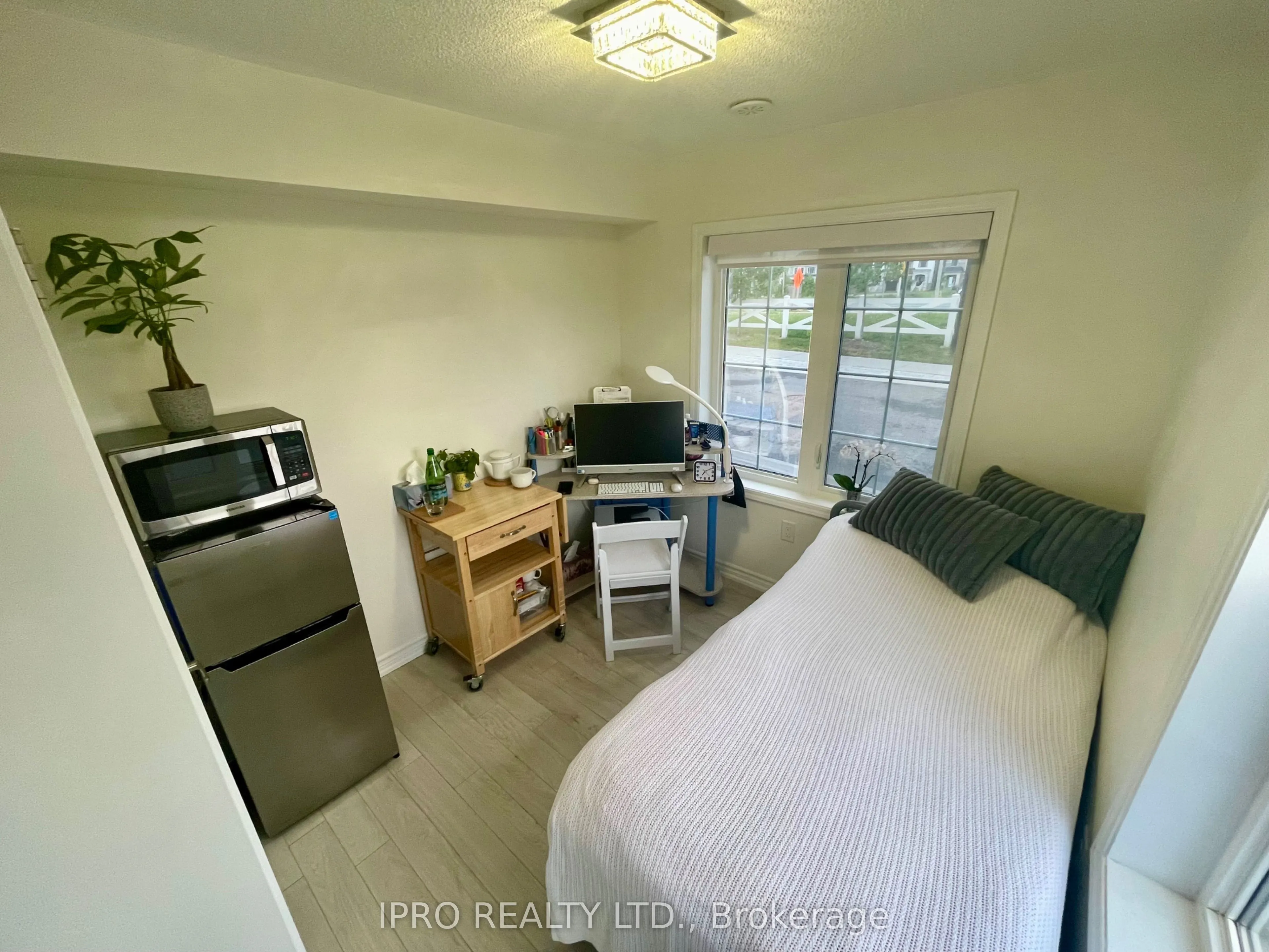 1222 Rose Way, #73