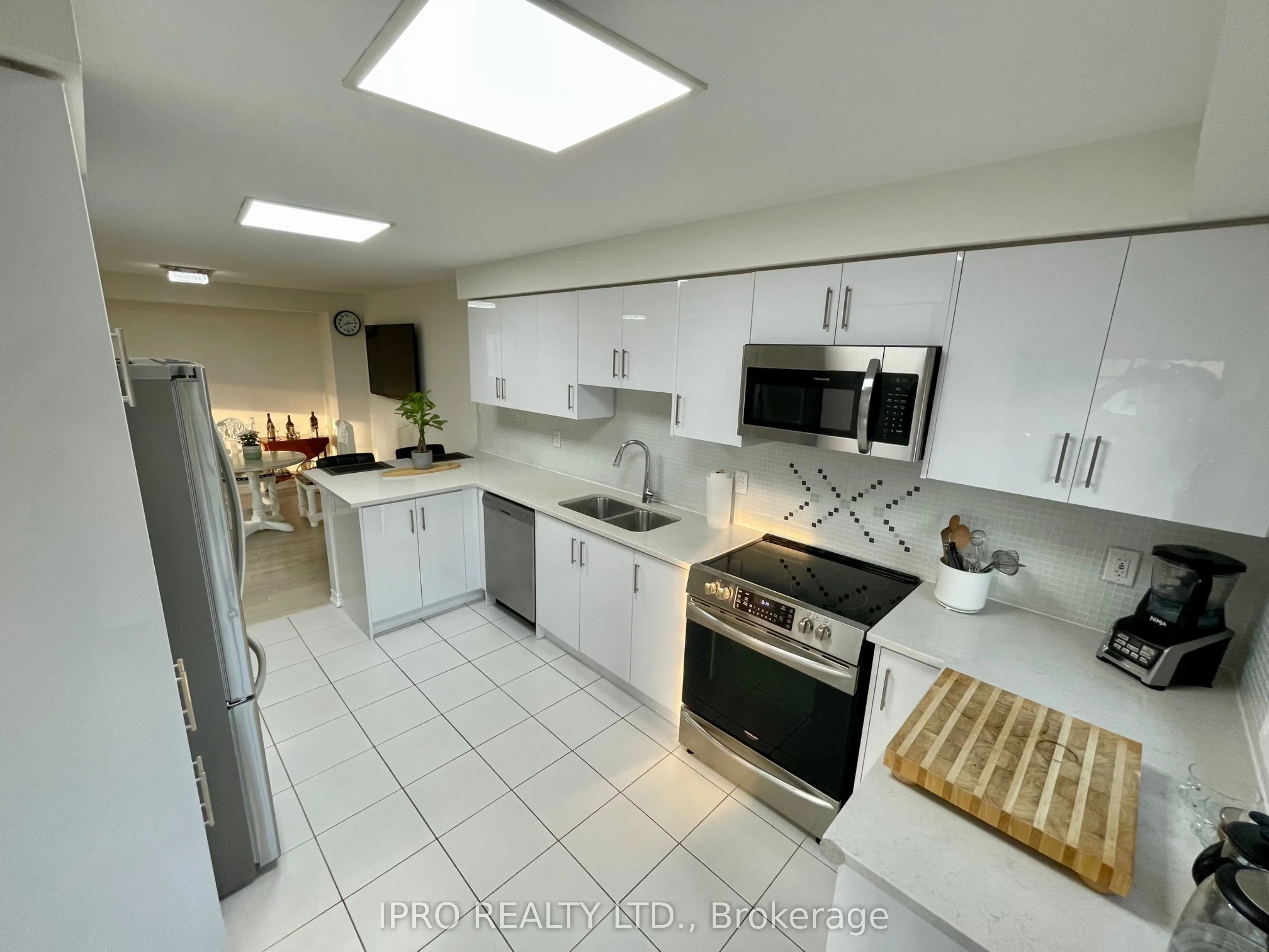 1222 Rose Way, #73