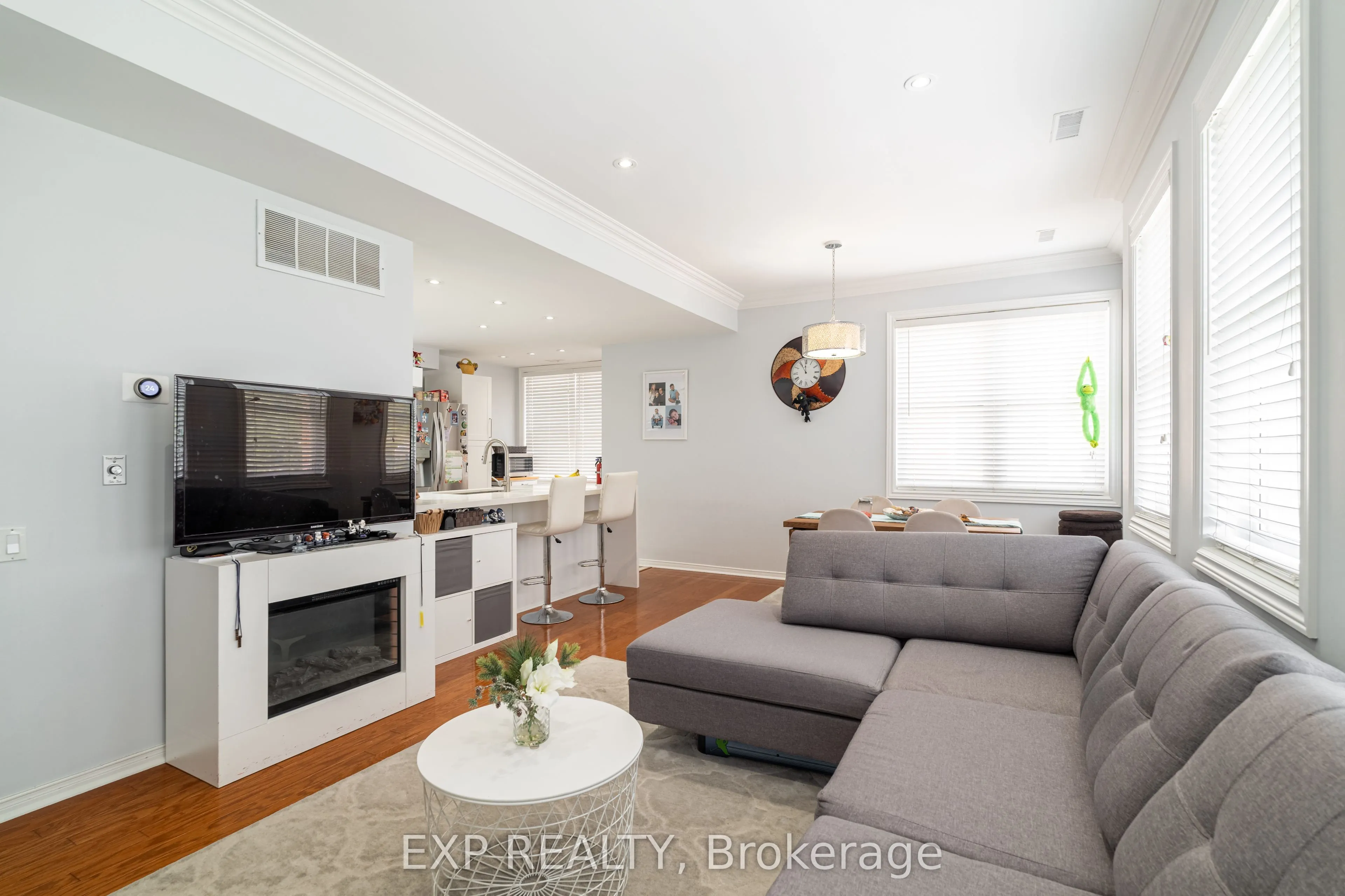 760 Lawrence Avenue W, #TH 221