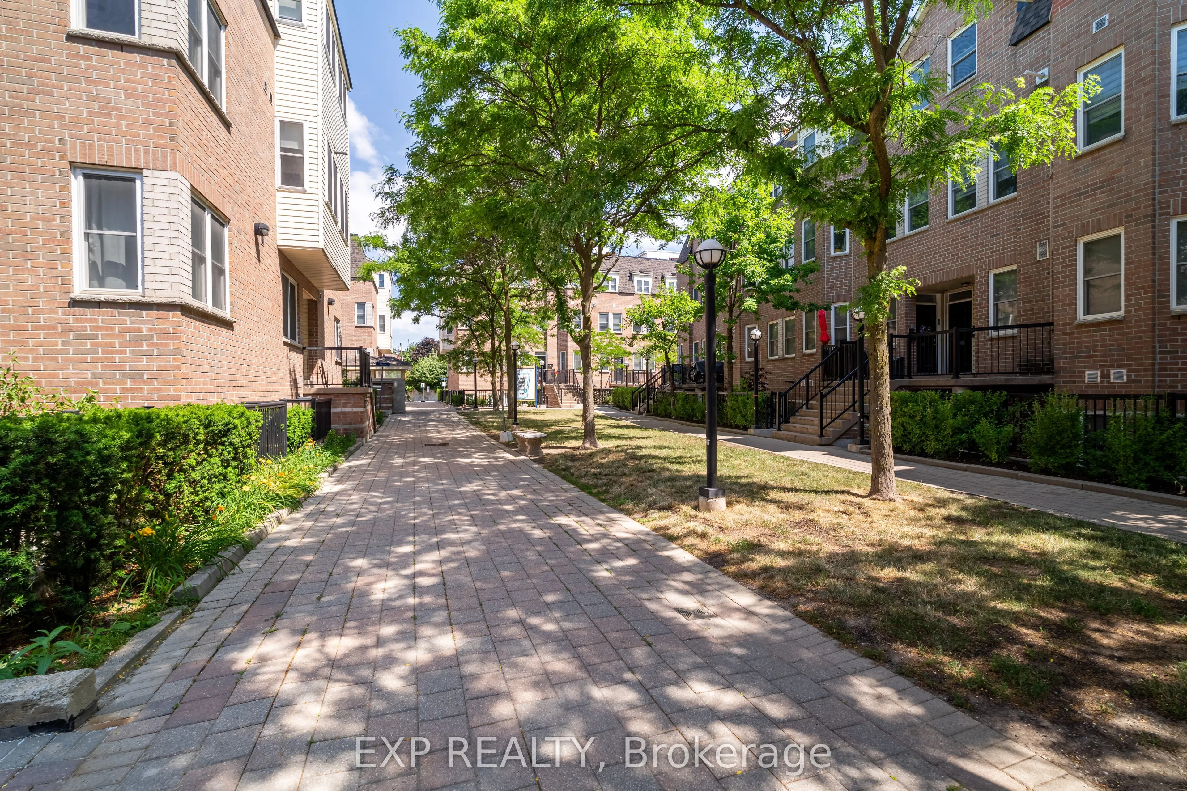760 Lawrence Avenue W, #TH 221