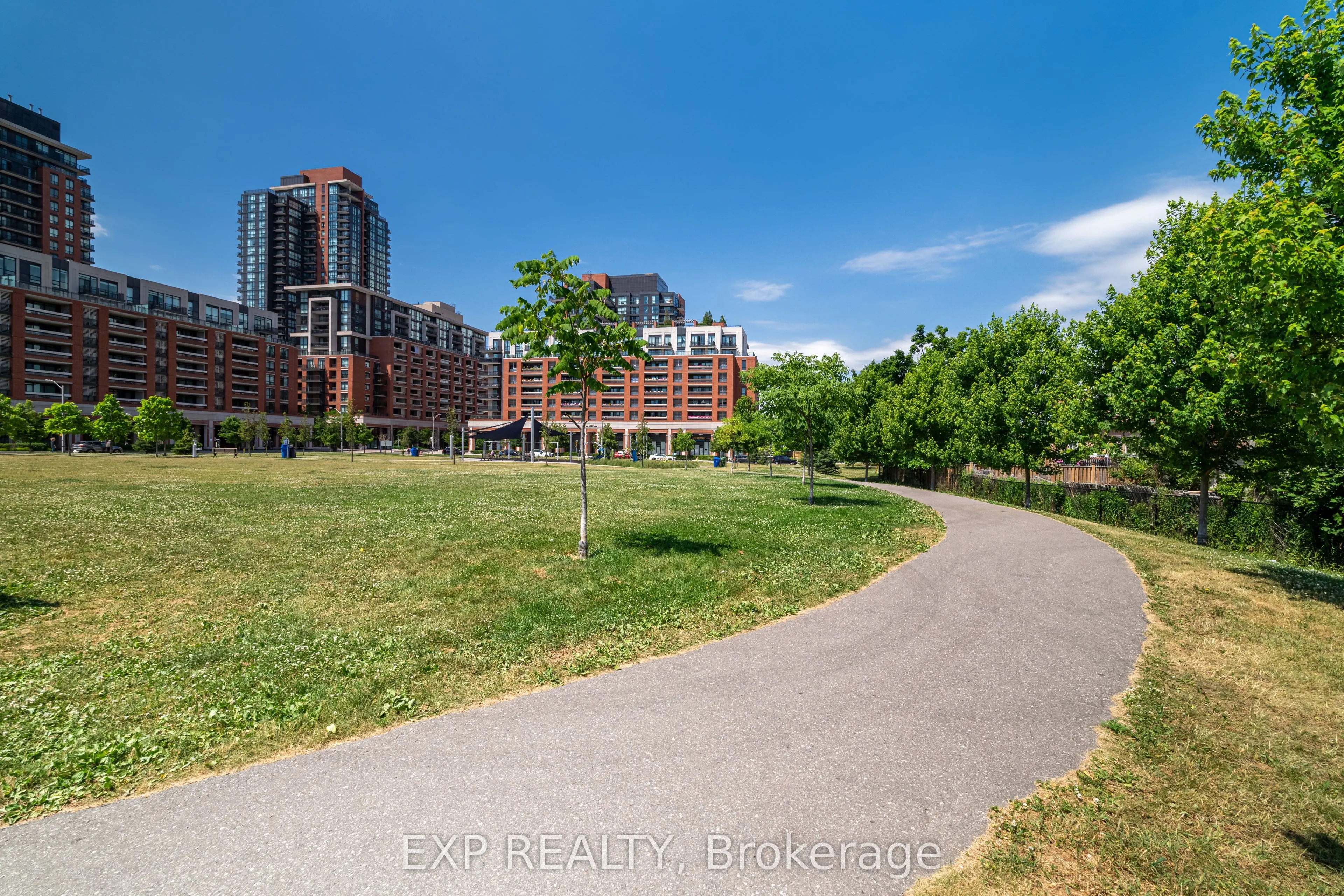 760 Lawrence Avenue W, #TH 221