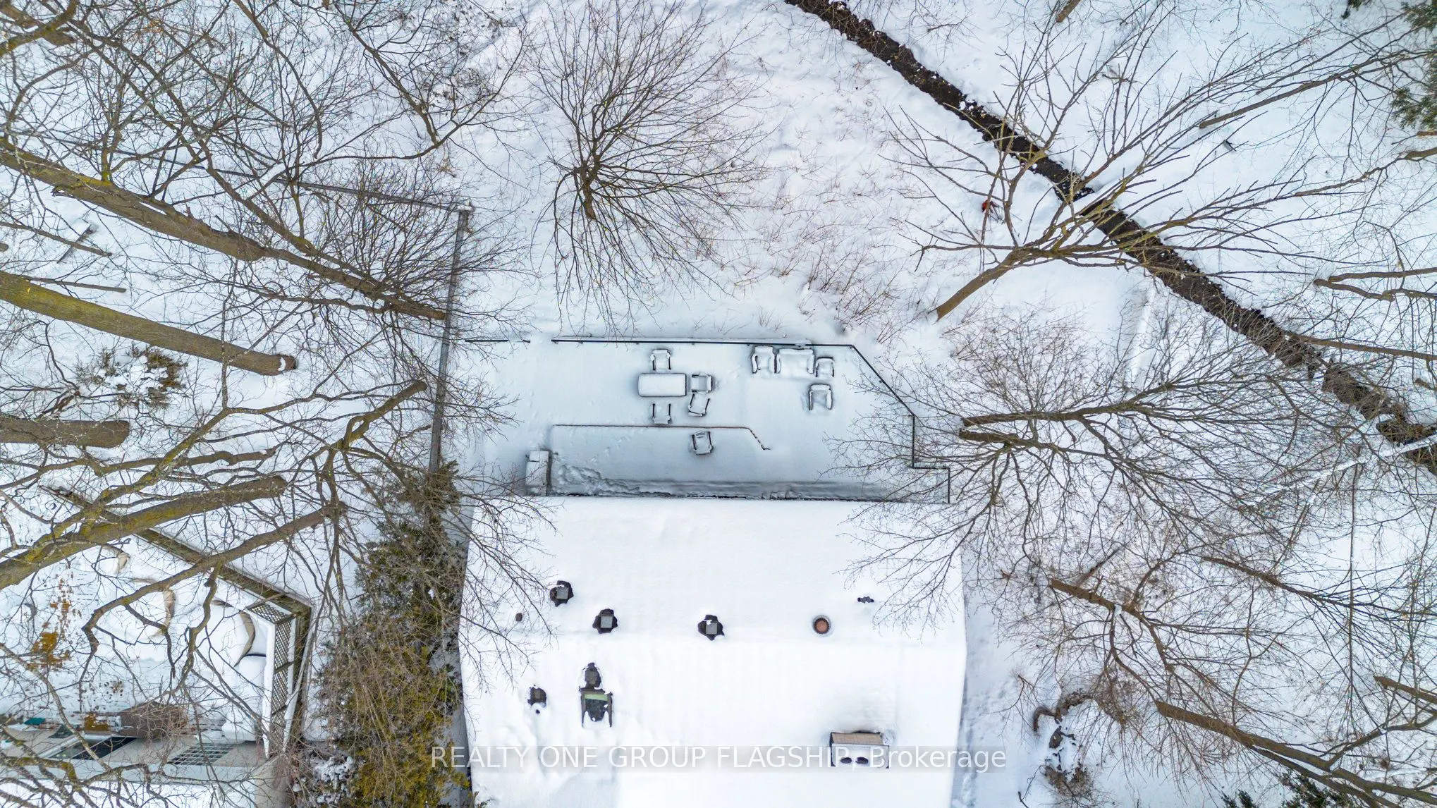 1135 Greenoaks Drive