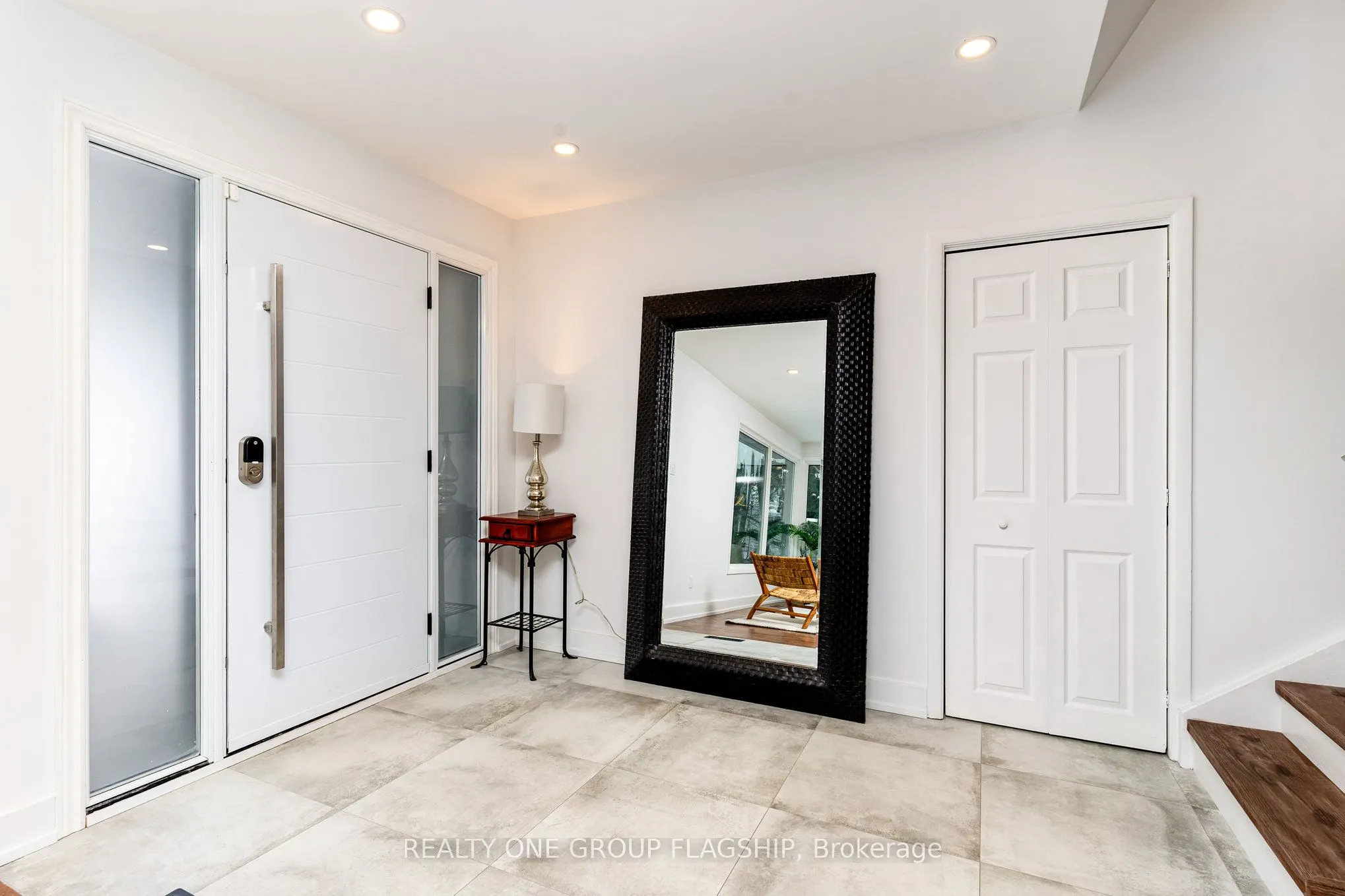 1135 Greenoaks Drive