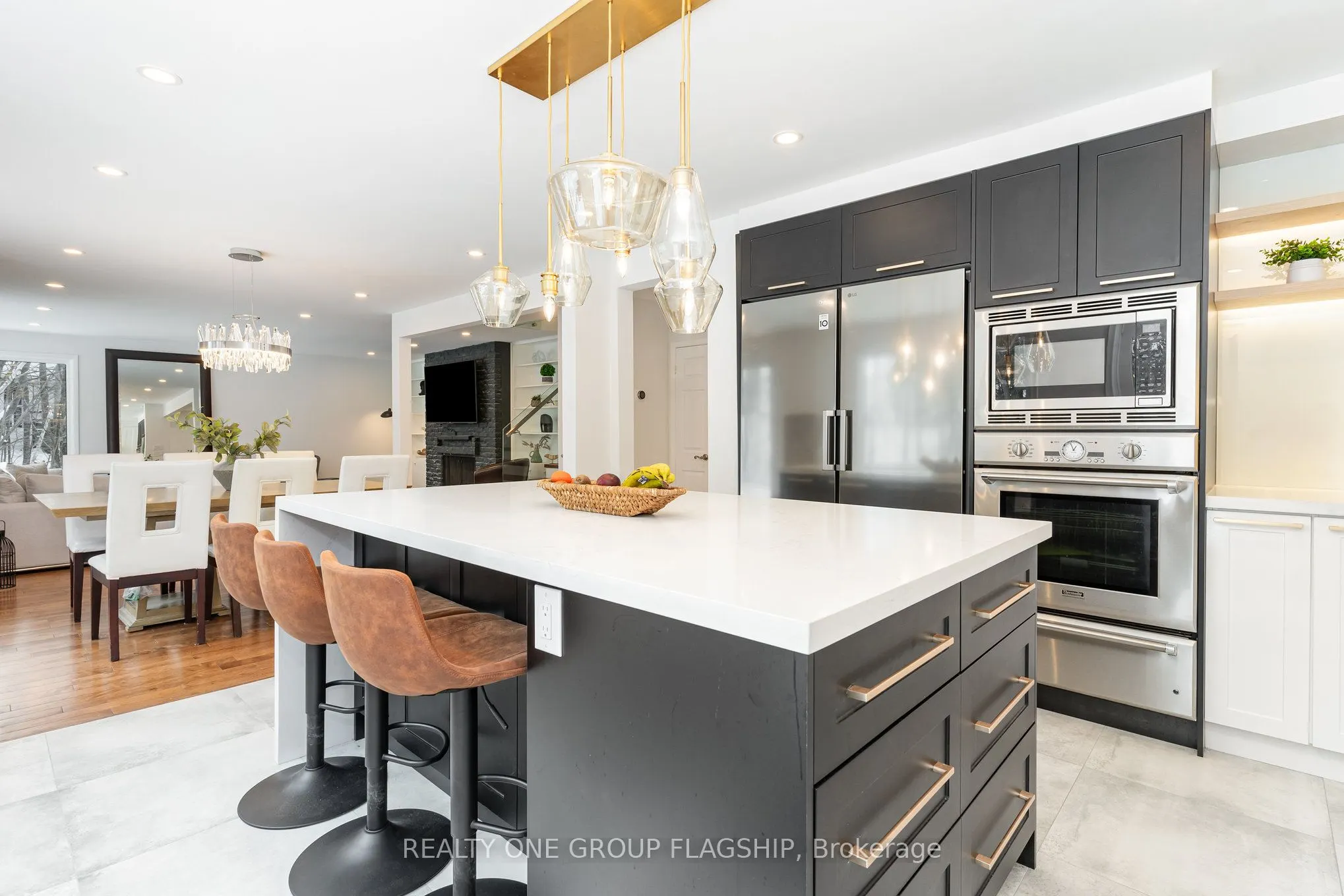 1135 Greenoaks Drive