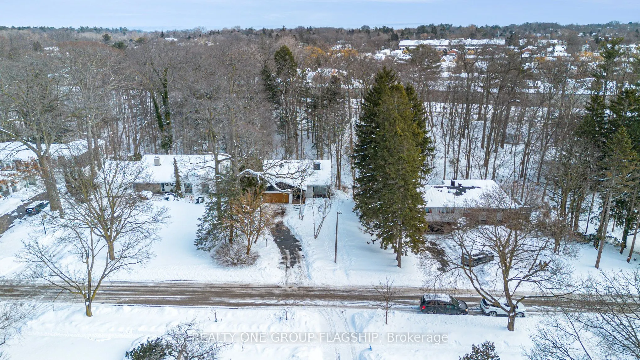 1135 Greenoaks Drive