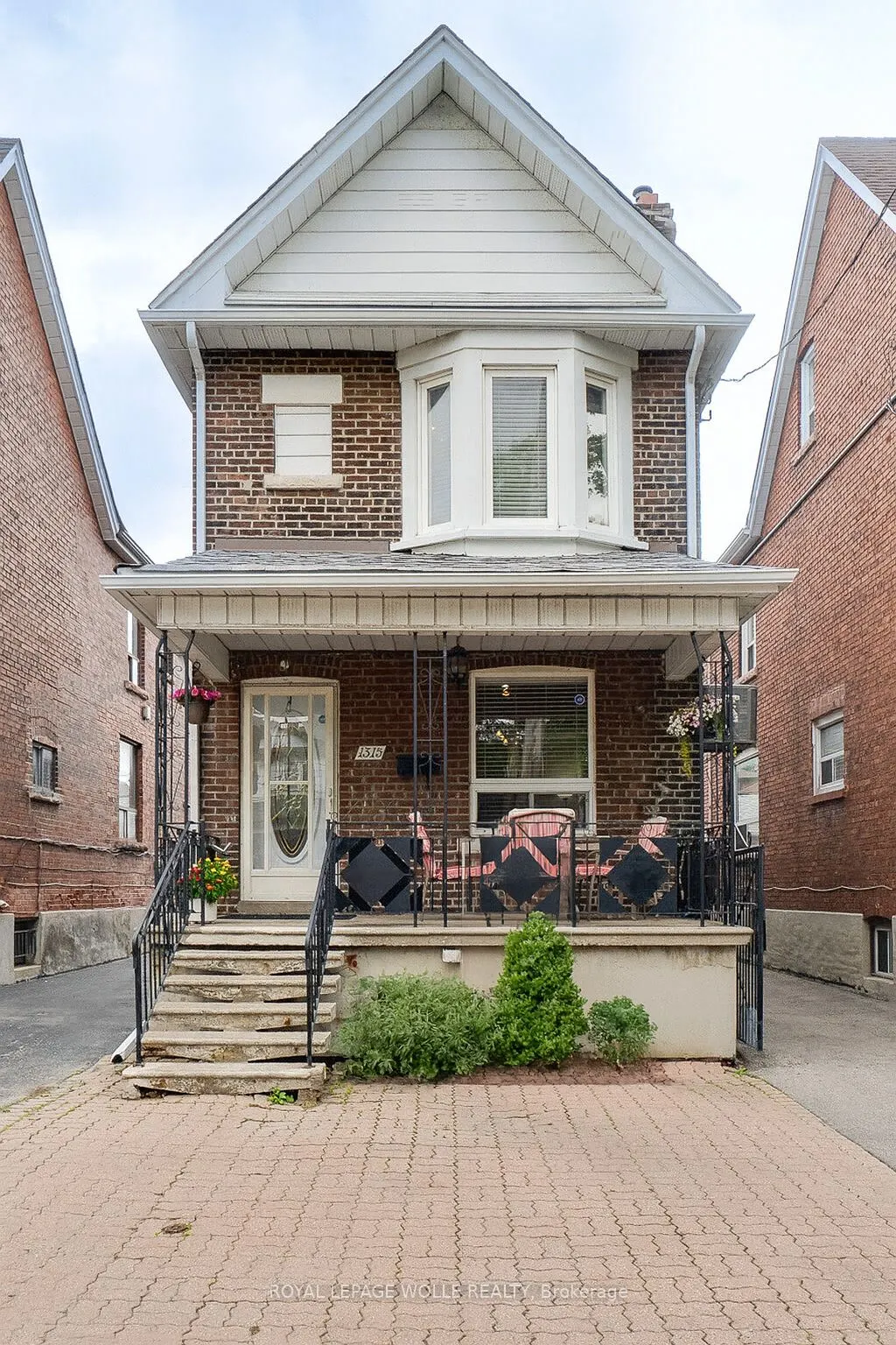 1315 Lansdowne Avenue