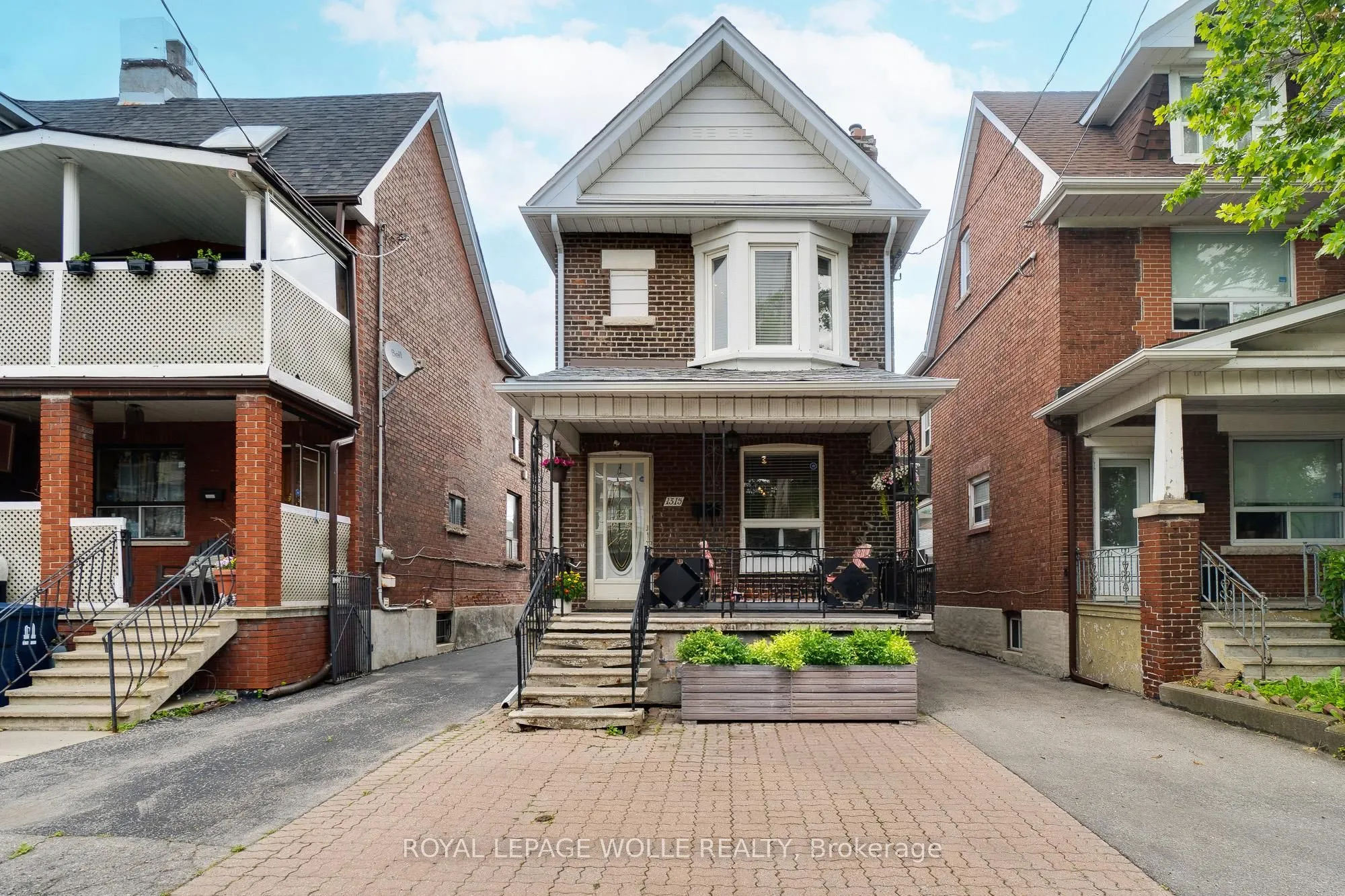 1315 Lansdowne Avenue