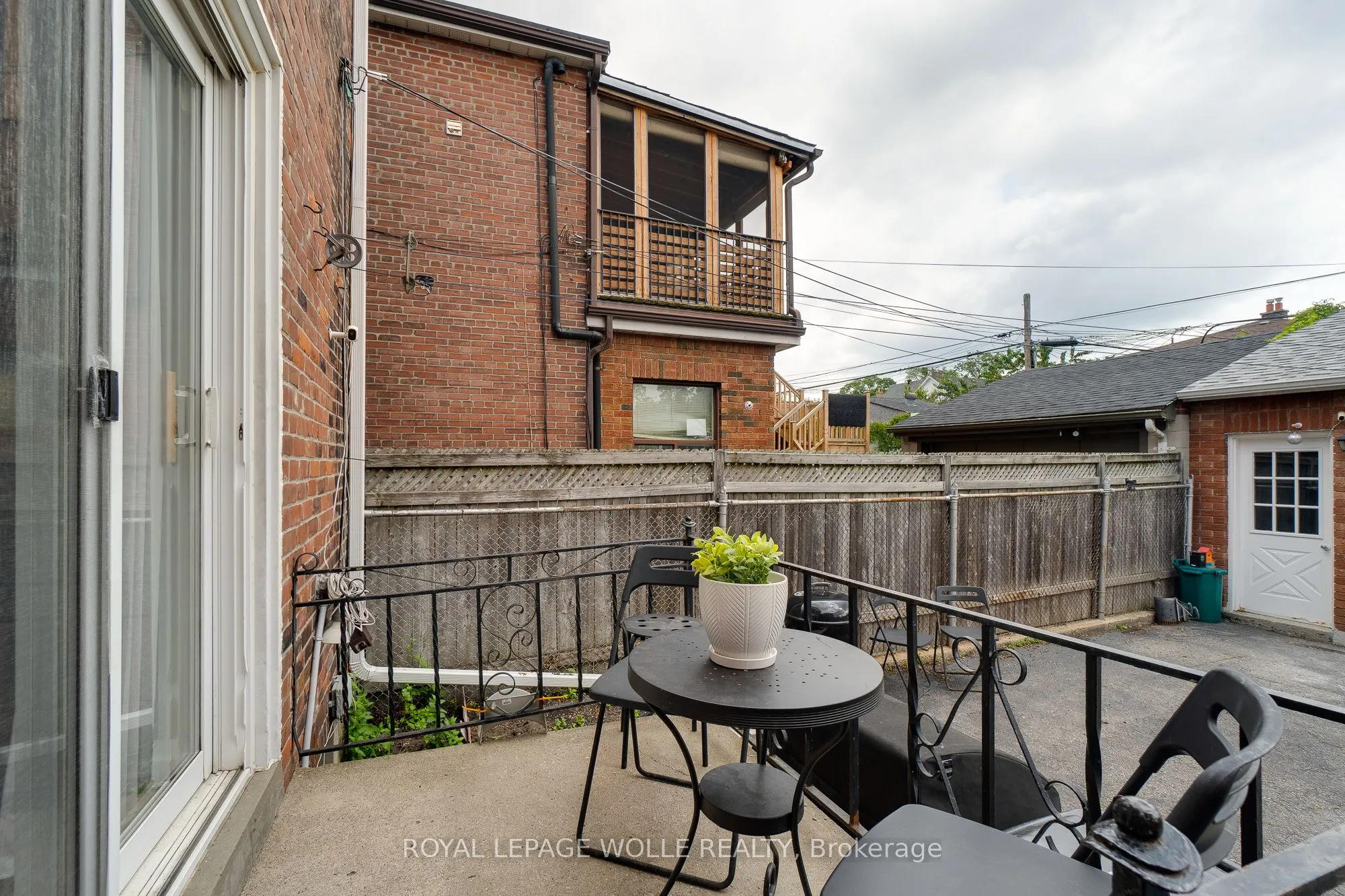 1315 Lansdowne Avenue