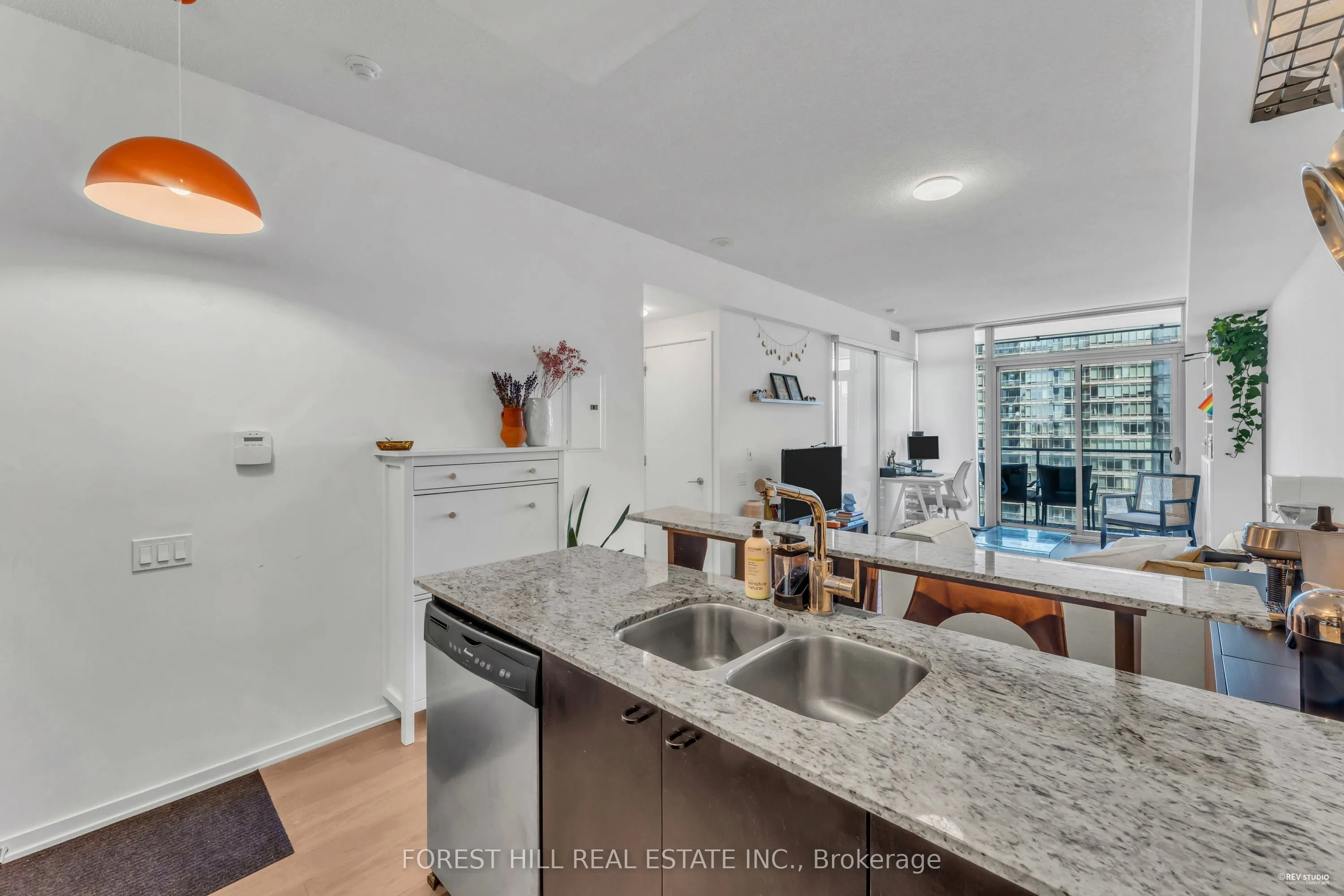 103 The Queensway Avenue, #1301