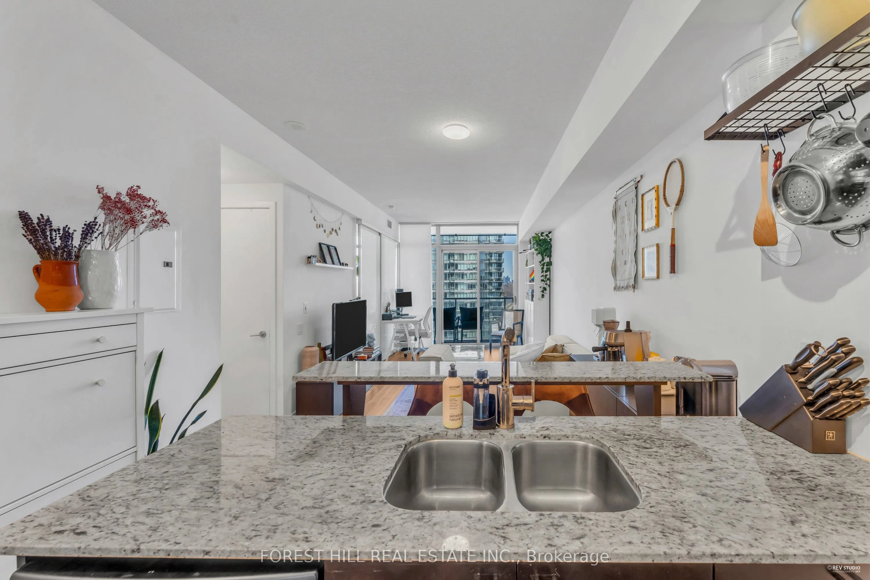103 The Queensway Avenue, #1301