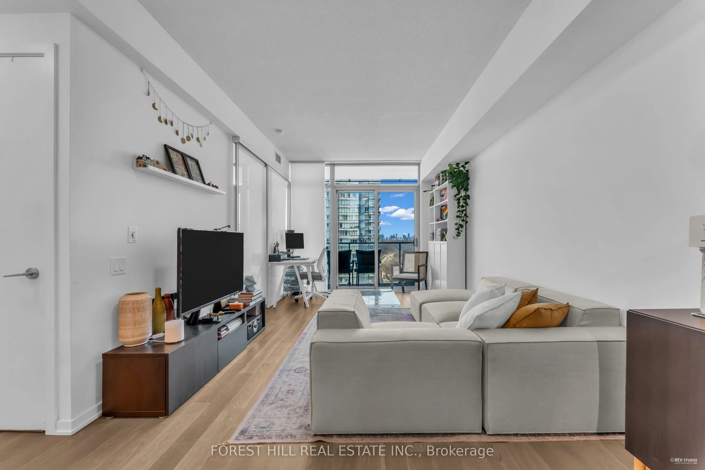 103 The Queensway Avenue, #1301