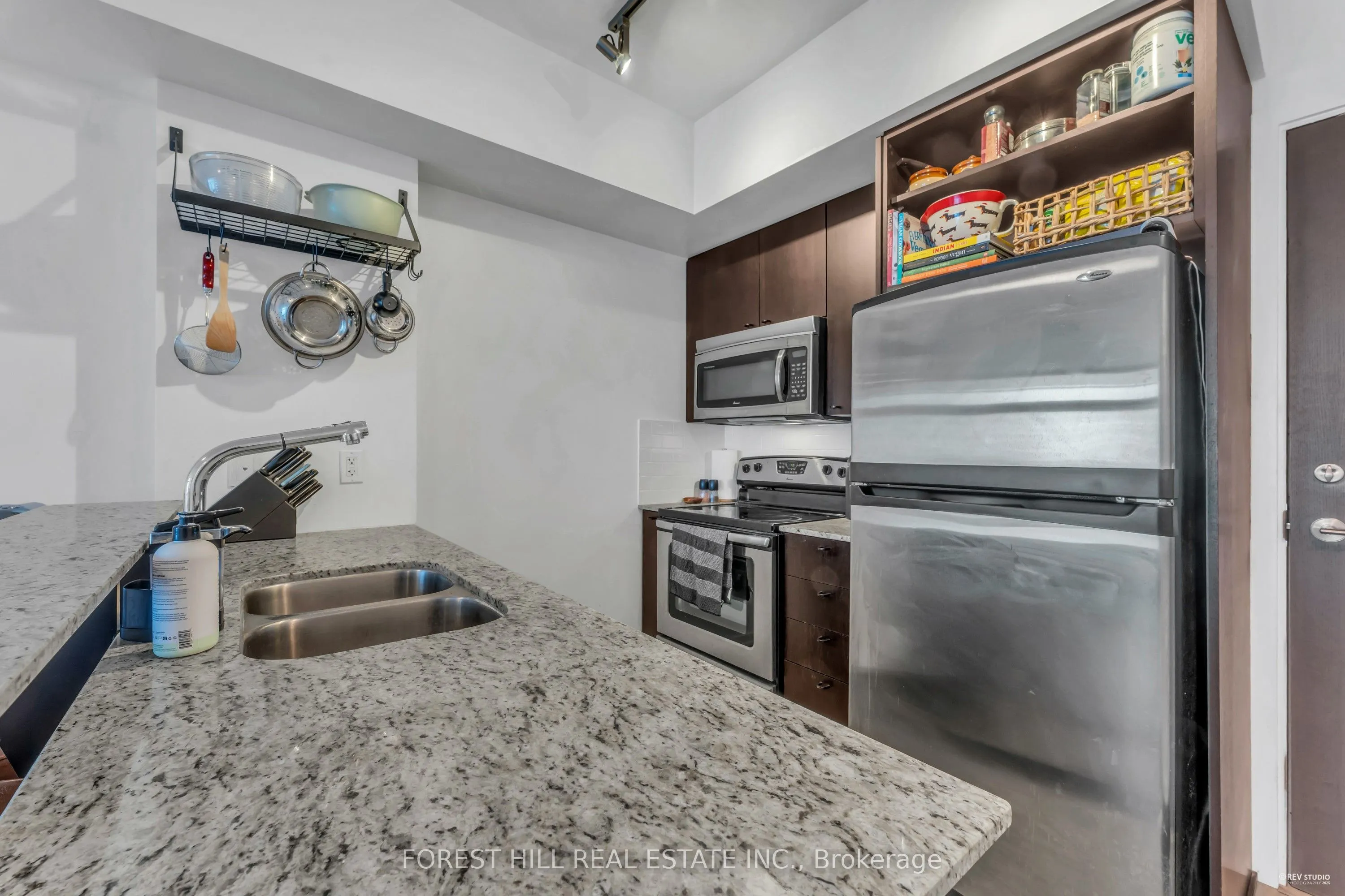 103 The Queensway Avenue, #1301