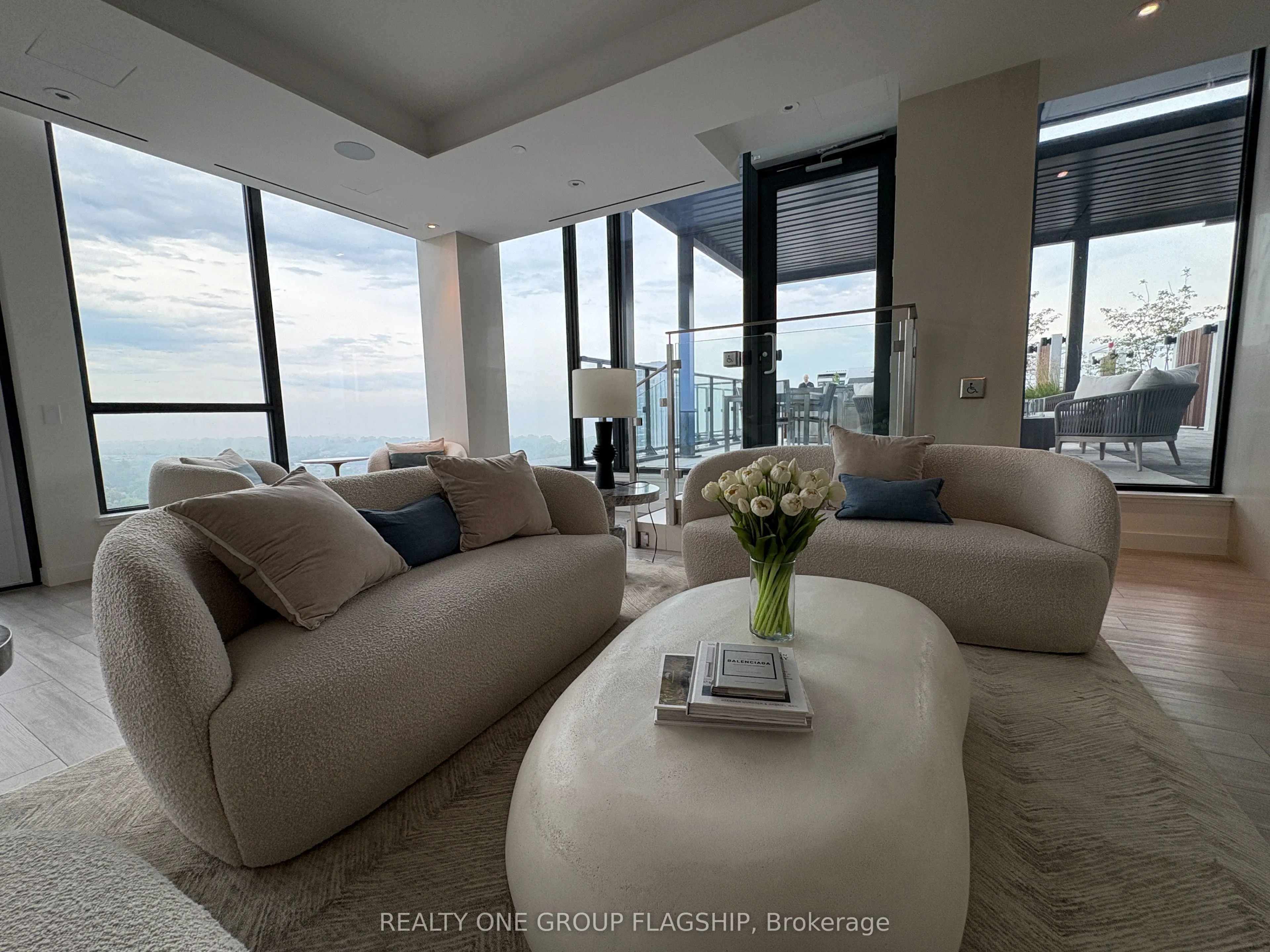 28 Ann Street, #820