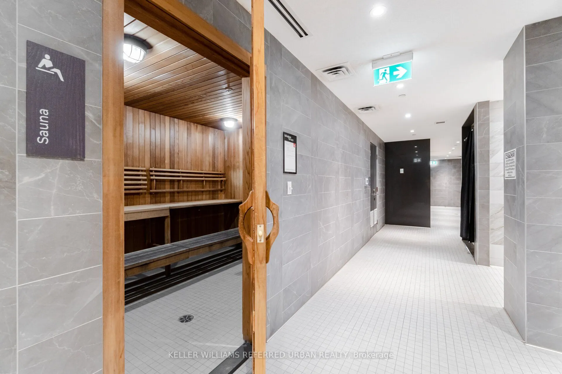 9 Mabelle Avenue, #2422