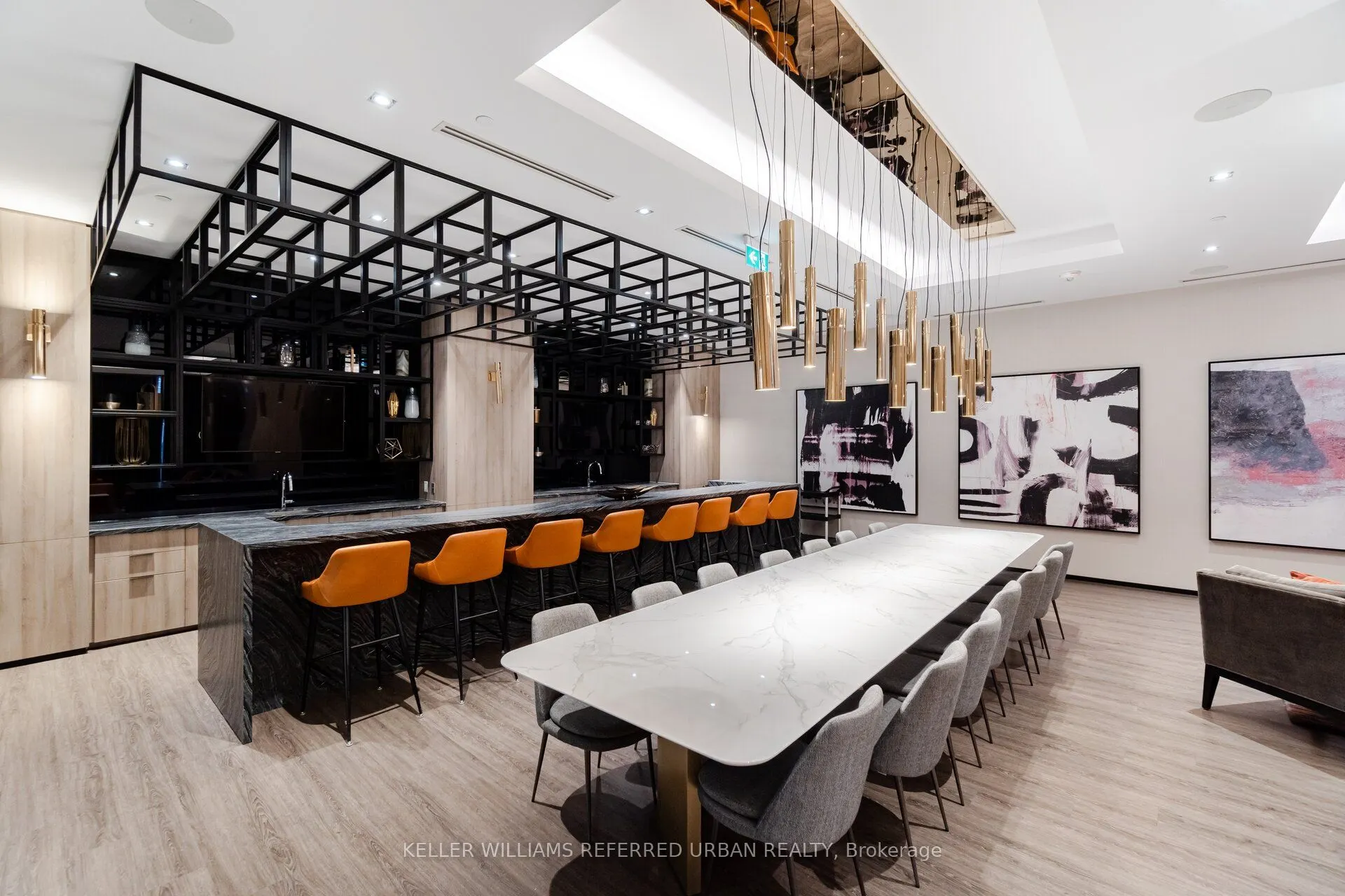 9 Mabelle Avenue, #2422