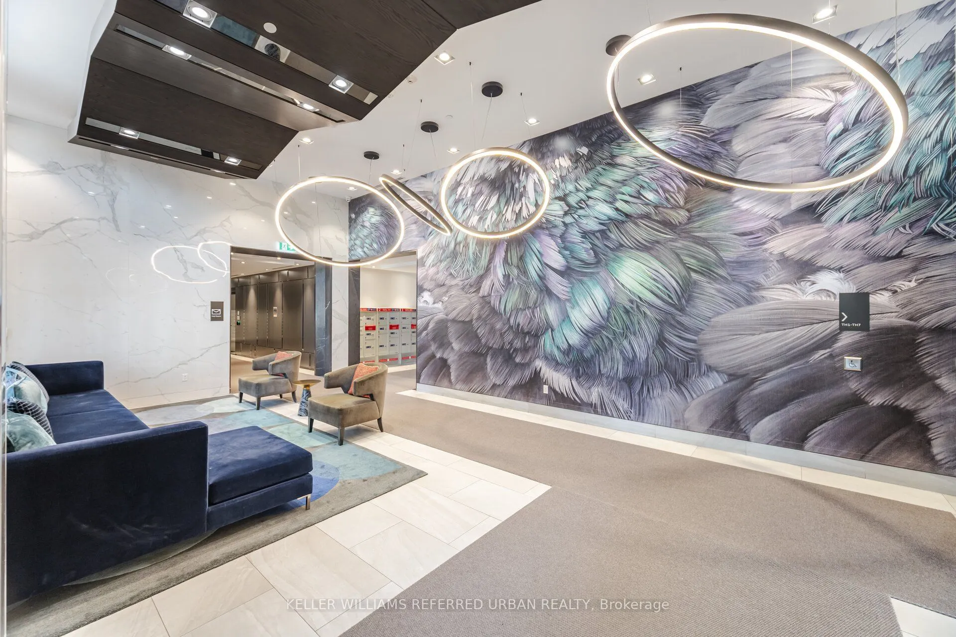 9 Mabelle Avenue, #2422