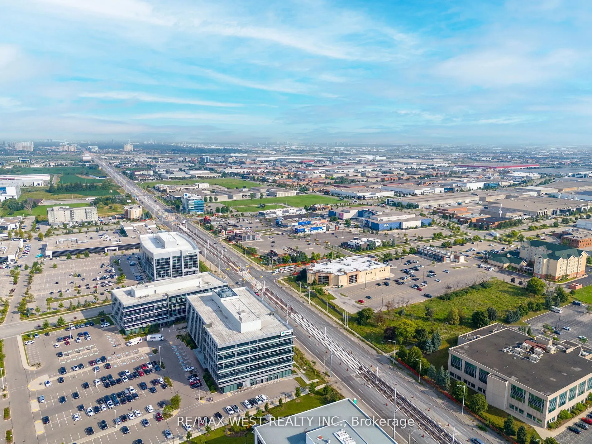 90 Courtneypark Drive, #2