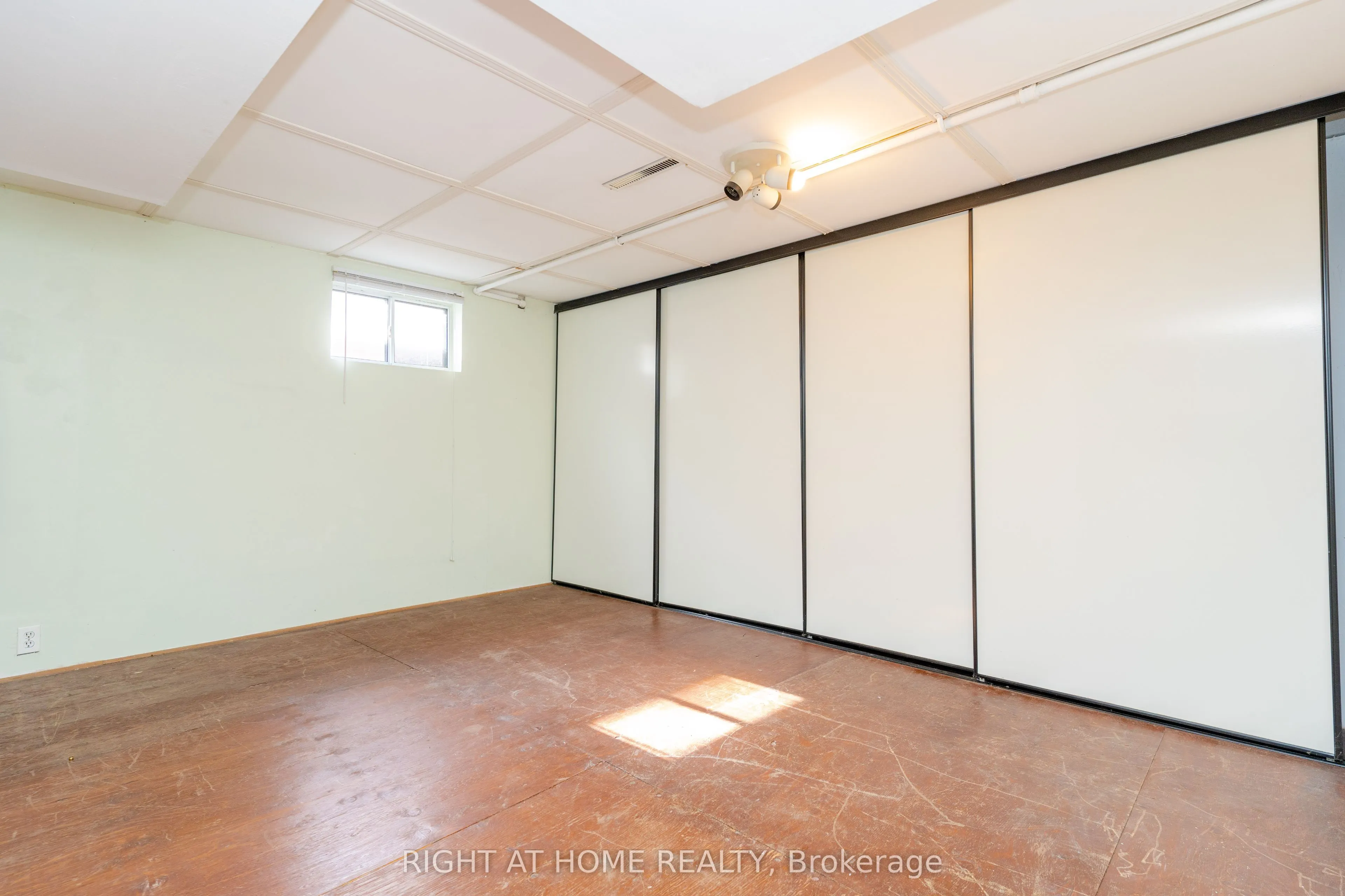 1045 Deta Road