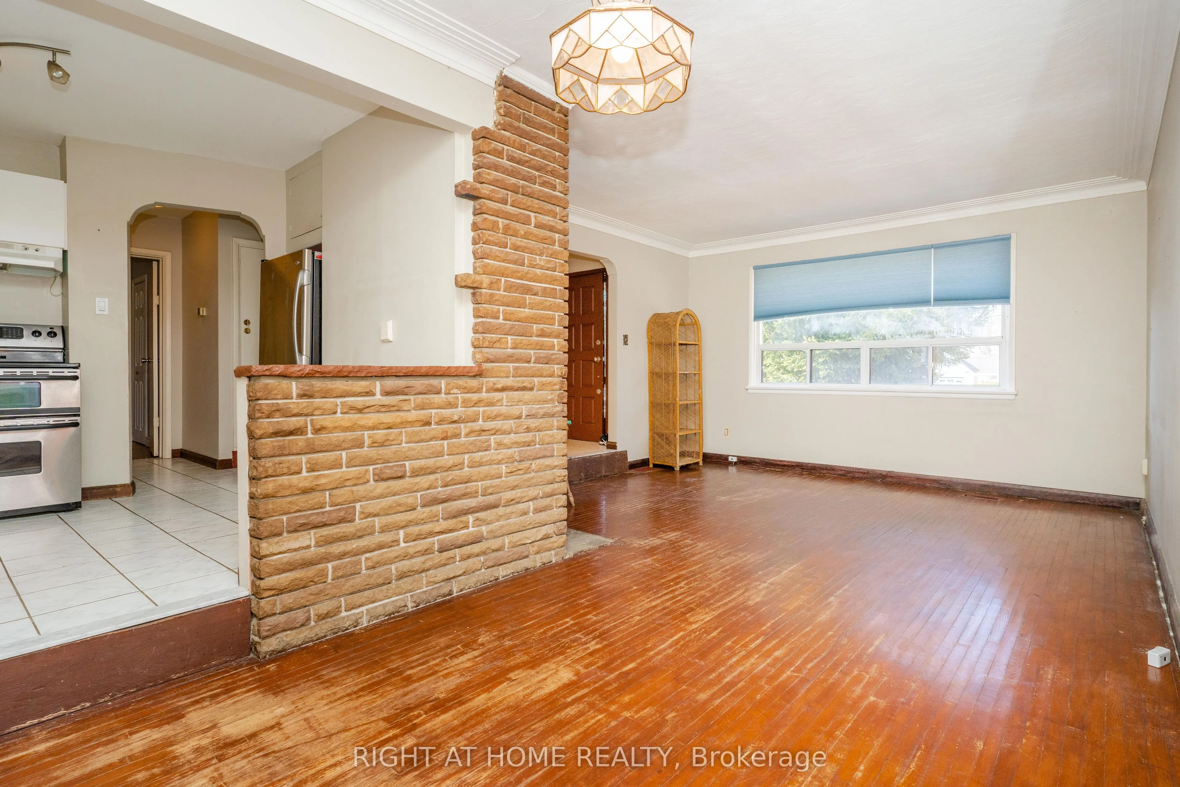 1045 Deta Road