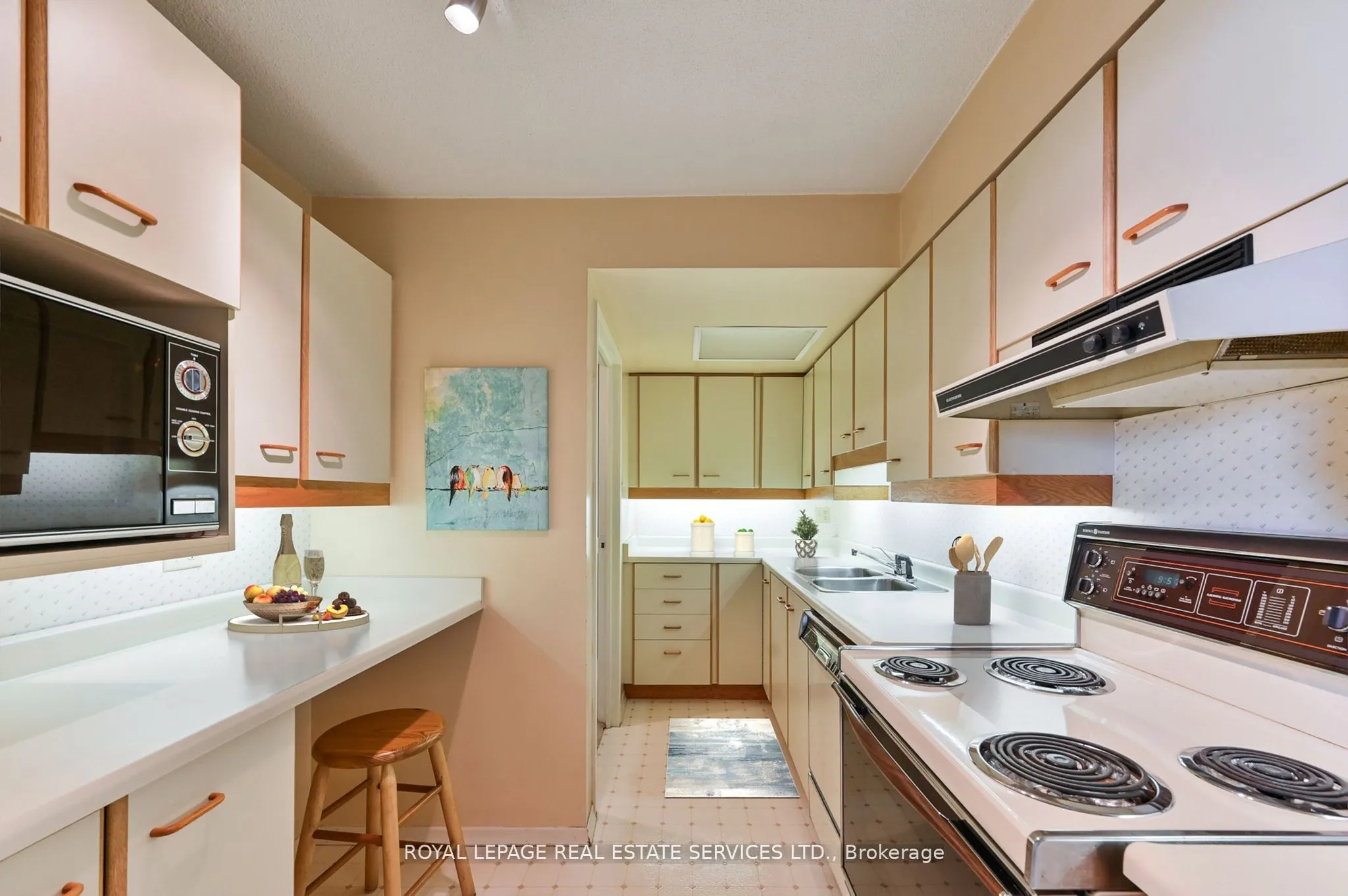 284 Mill Road, #PH 8