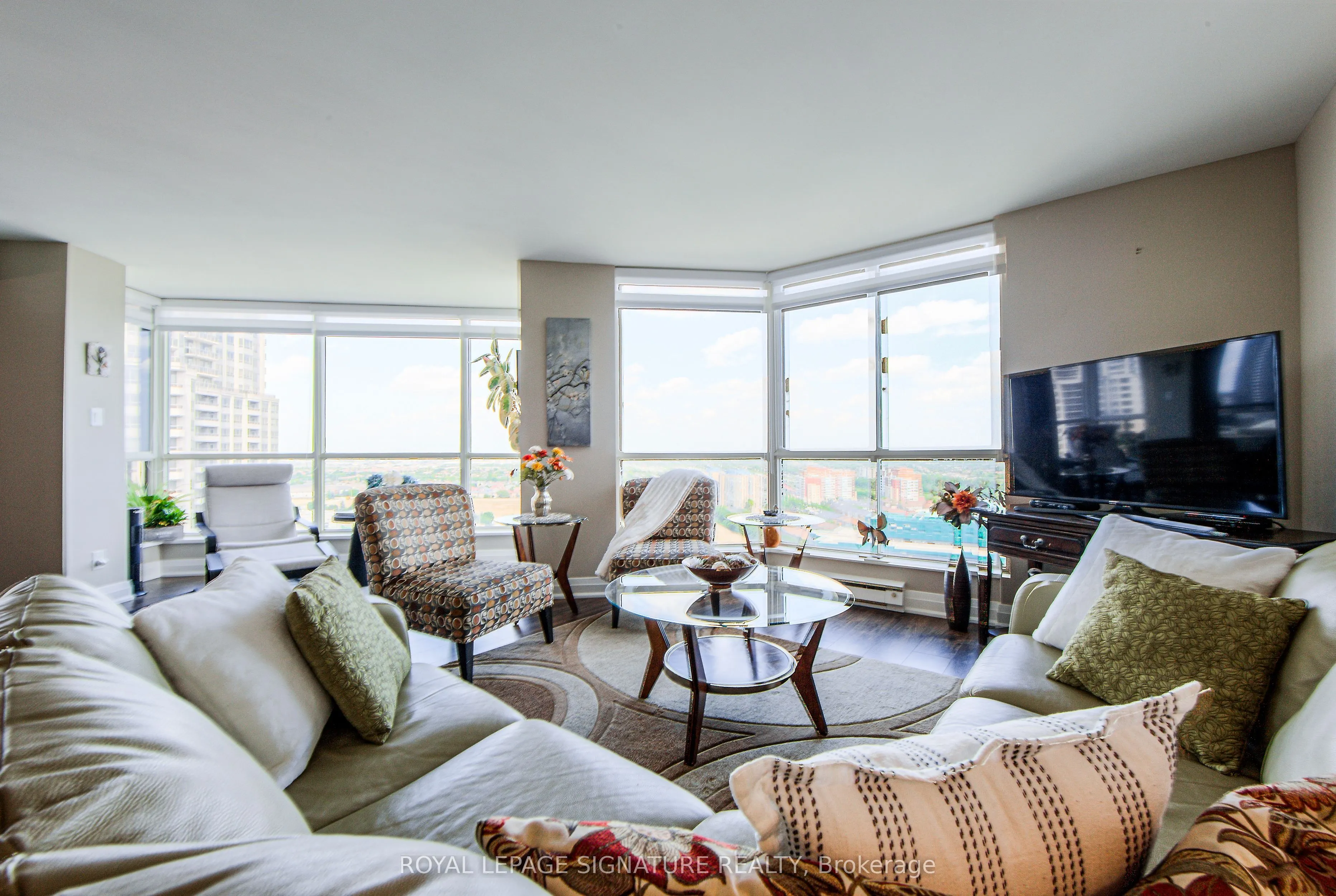 55 Kingsbridge Garden Circle, #2111