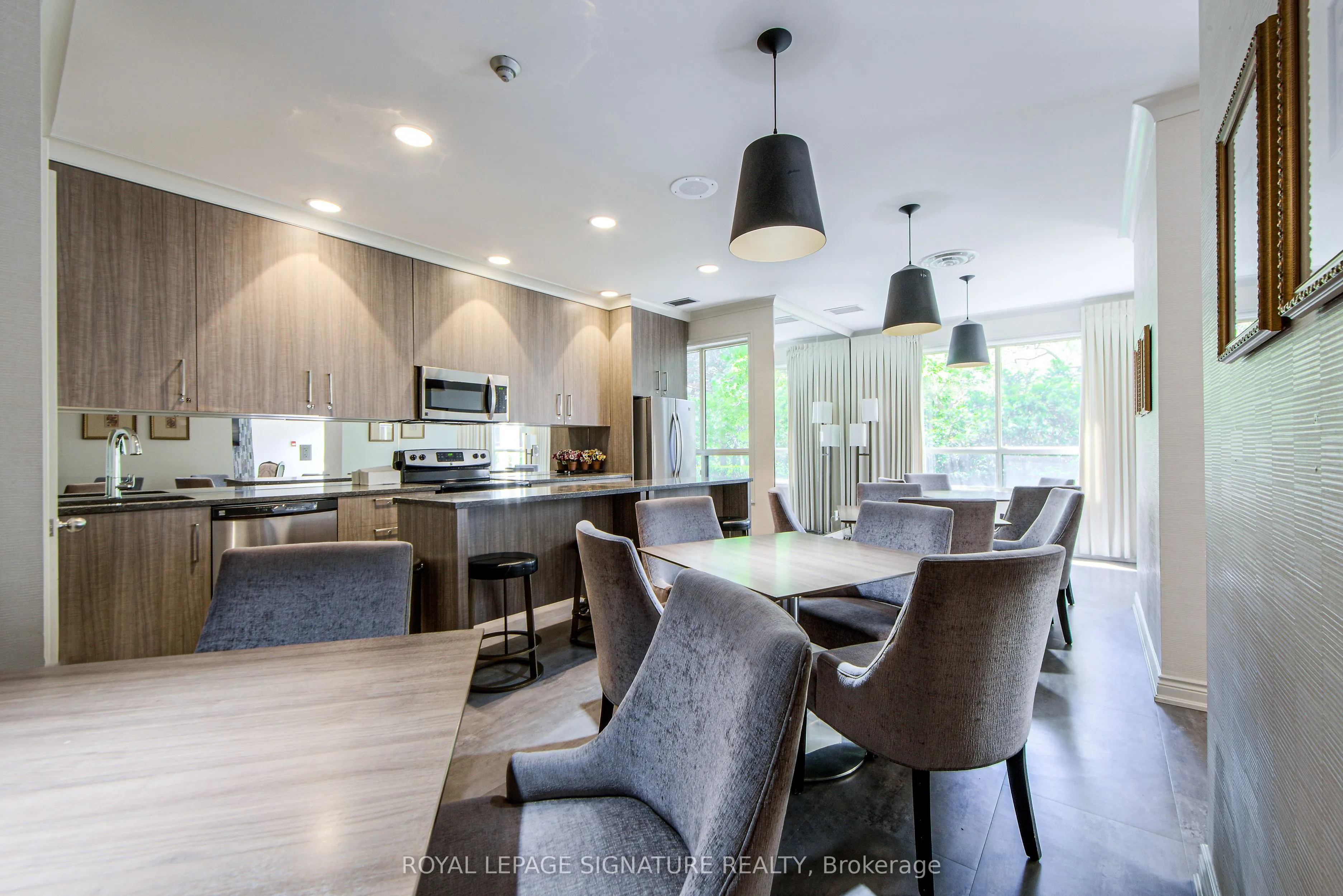 55 Kingsbridge Garden Circle, #2111