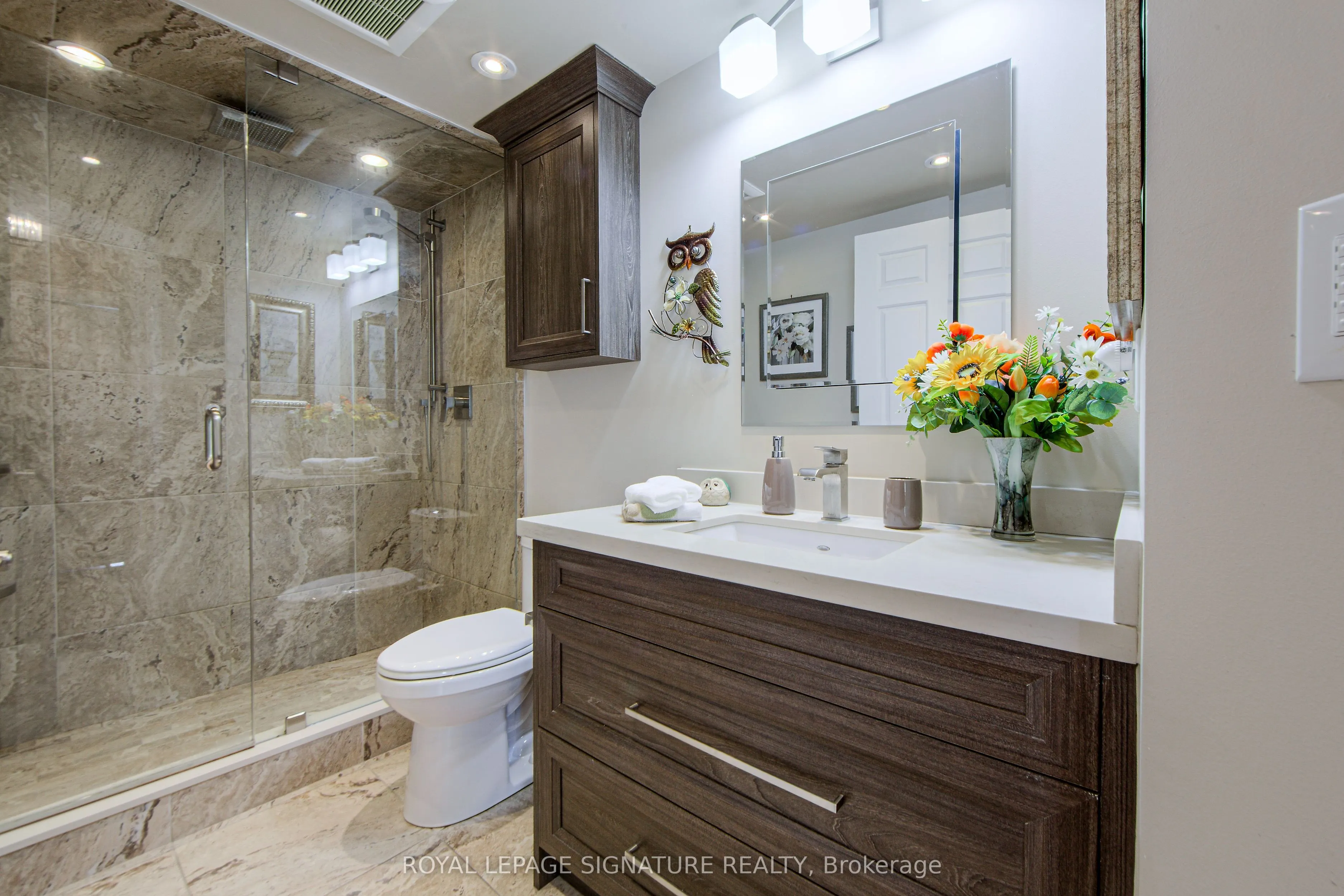 55 Kingsbridge Garden Circle, #2111