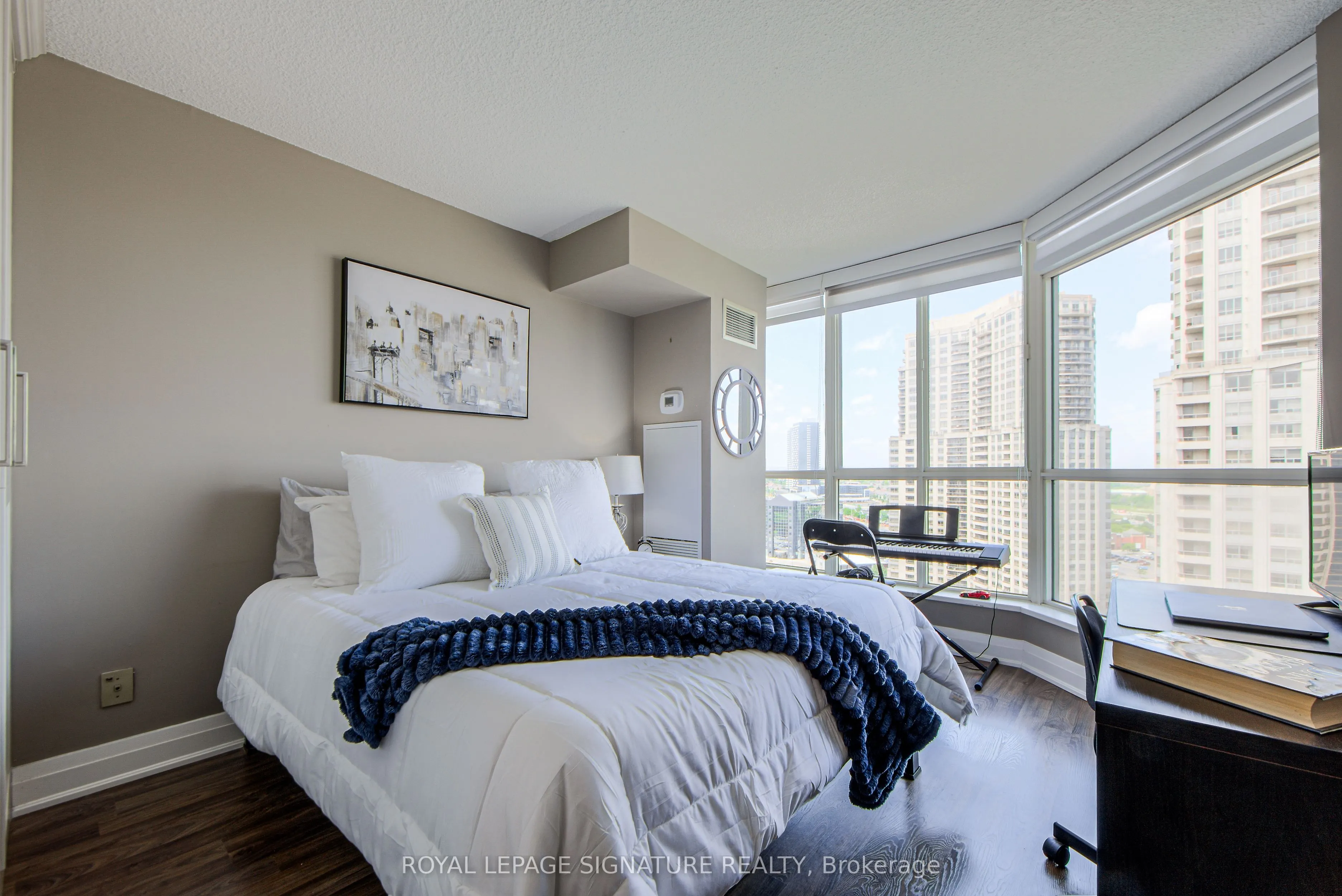 55 Kingsbridge Garden Circle, #2111